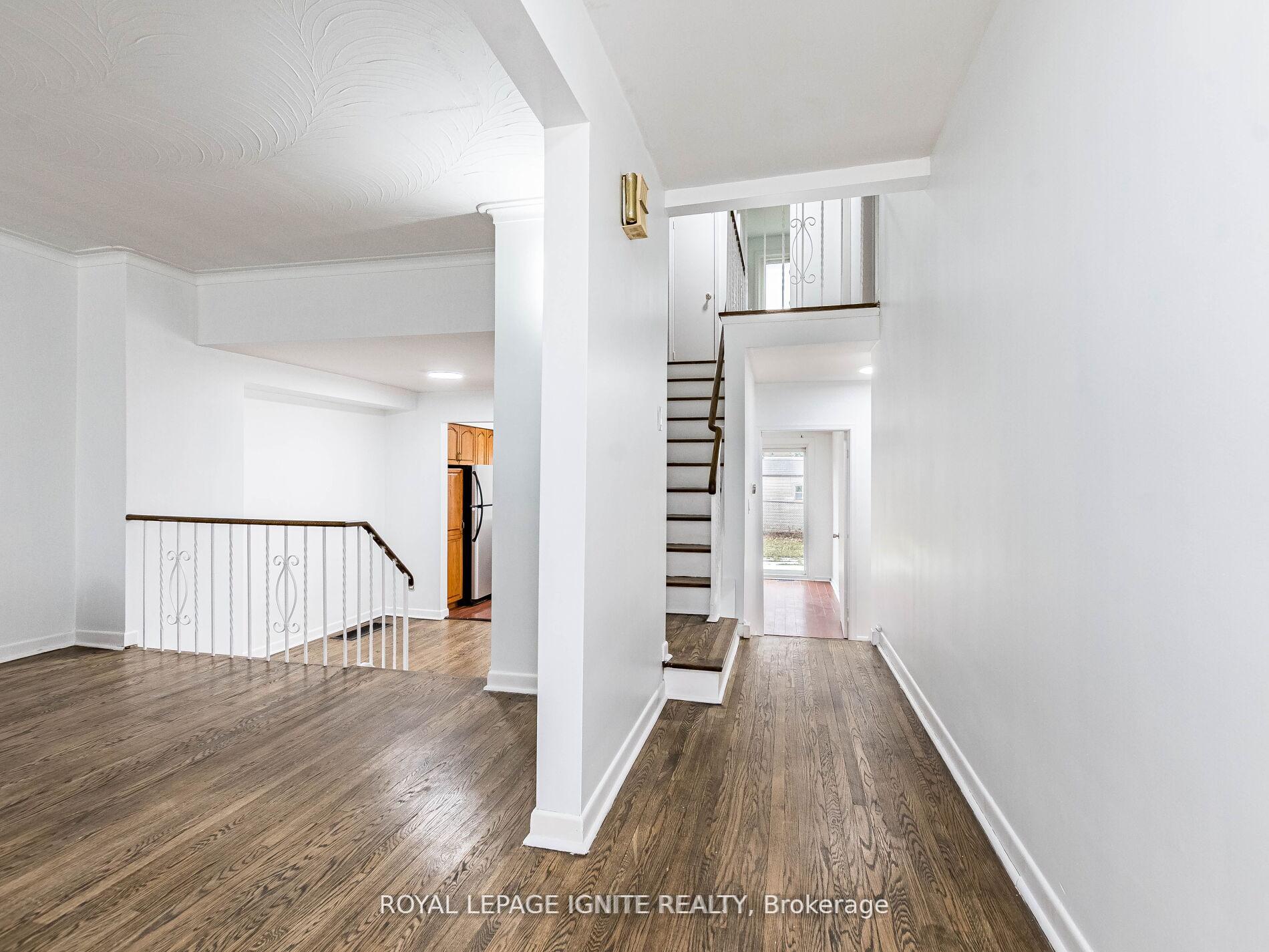 Photo 37 of 115 Northcrest Road, Etobicoke, Kingsview Village-The Westway — HOMEH