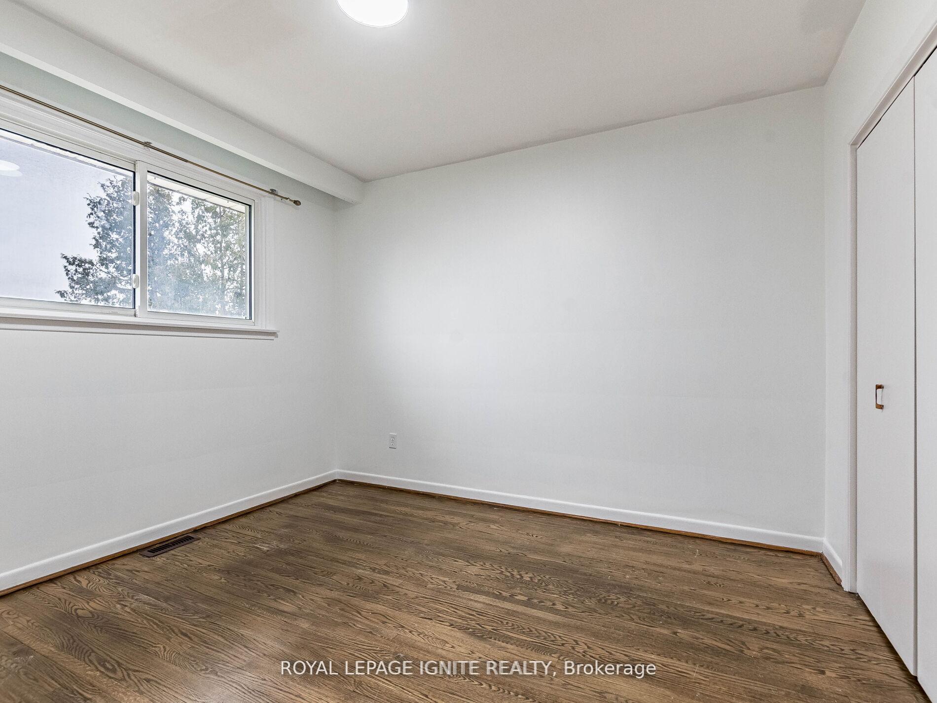 Photo 10 of 115 Northcrest Road, Etobicoke, Kingsview Village-The Westway — HOMEH