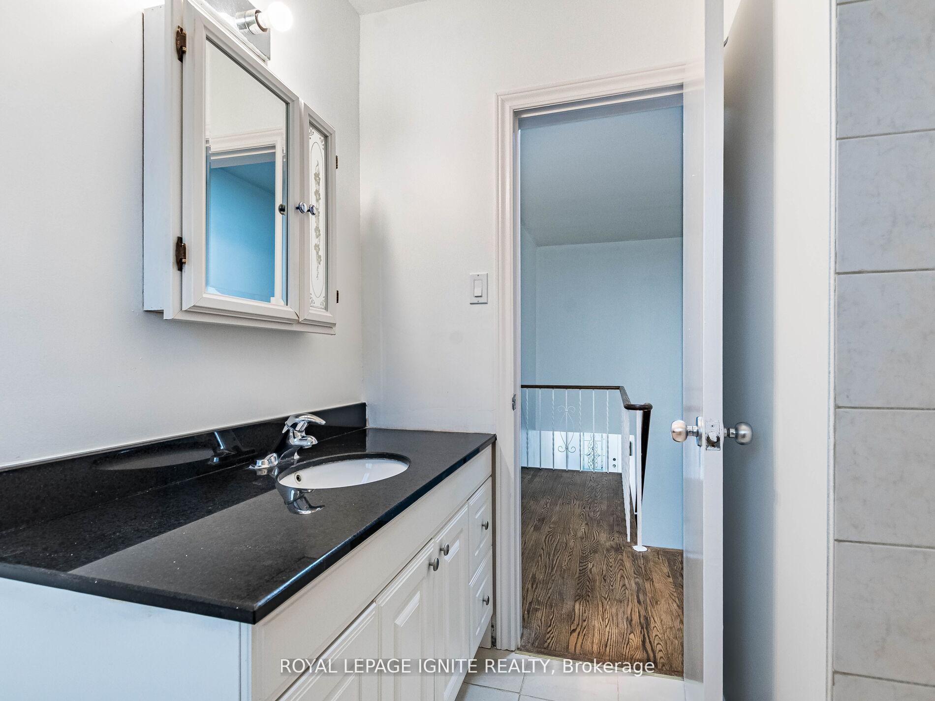 Photo 13 of 115 Northcrest Road, Etobicoke, Kingsview Village-The Westway — HOMEH