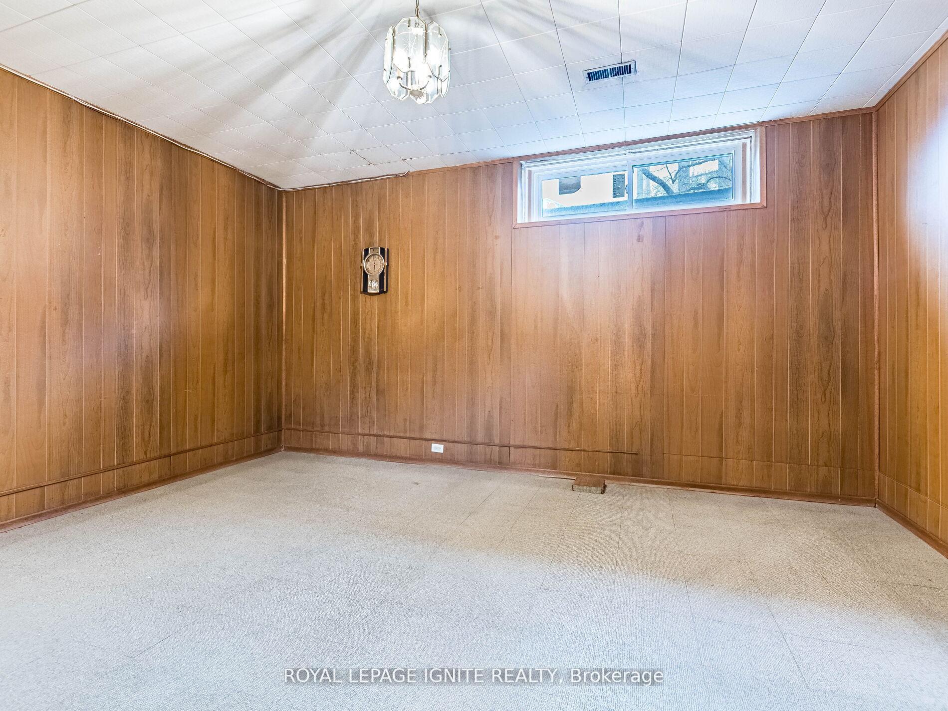 Photo 19 of 115 Northcrest Road, Etobicoke, Kingsview Village-The Westway — HOMEH