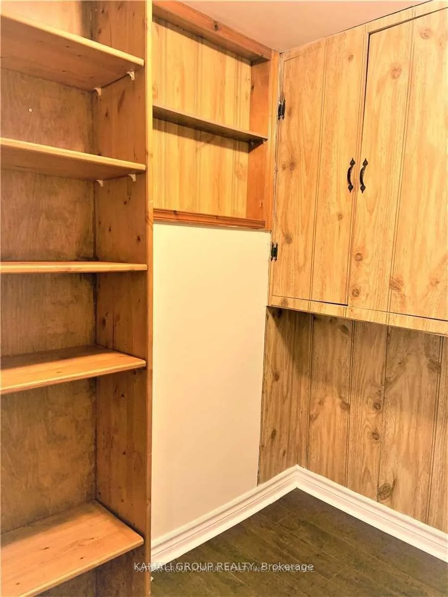 Photo 15 of 47 Child (Basement) Drive, Aurora, Aurora Highlands — HOMEH