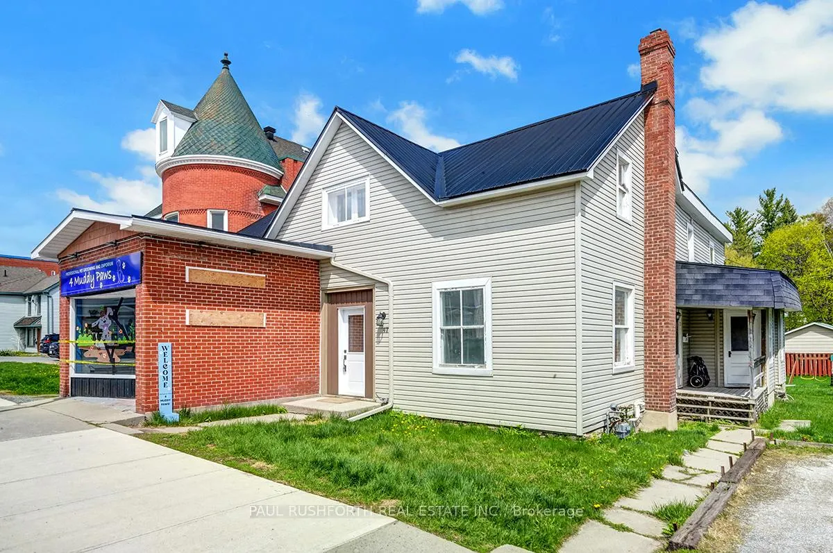 Photo 23 of 47 Madawaska Street, Arnprior — HOMEH