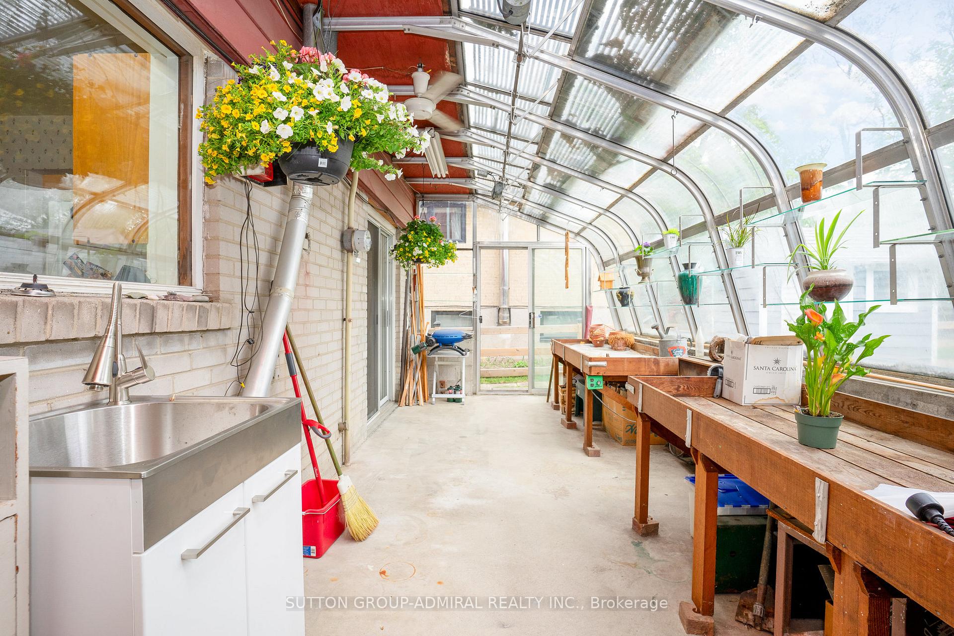 Photo 27 of 43 Vanderbrent Crescent, Etobicoke, Willowridge-Martingrove-Richview — HOMEH
