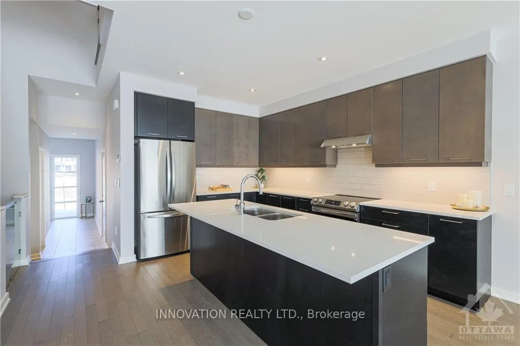Photo 10 of 902 Chipping Circle, Ottawa, Riverside South/Gloucester Glen — HOMEH