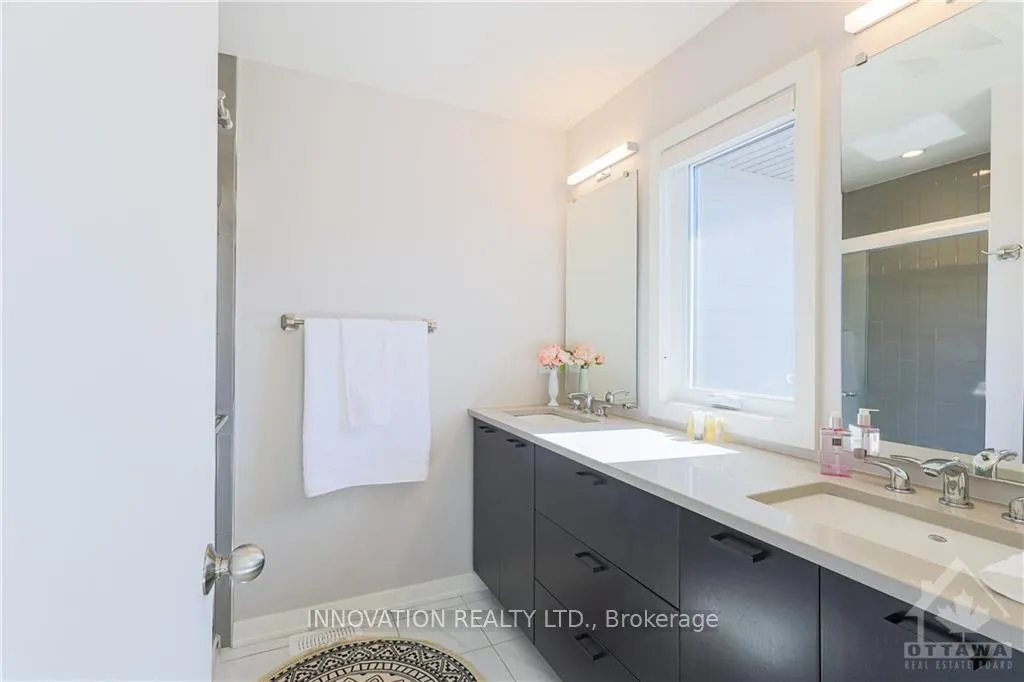 Photo 20 of 902 Chipping Circle, Ottawa, Riverside South/Gloucester Glen — HOMEH