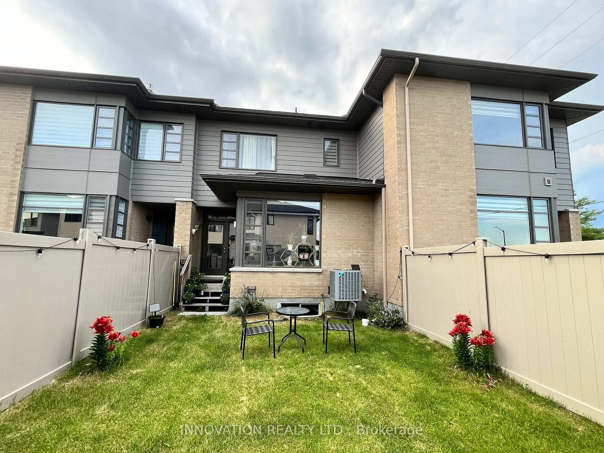 Photo 30 of 902 Chipping Circle, Ottawa, Riverside South/Gloucester Glen — HOMEH