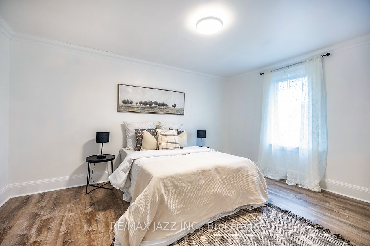 Photo 48 of 295 Athol Street E, Oshawa, Central — HOMEH