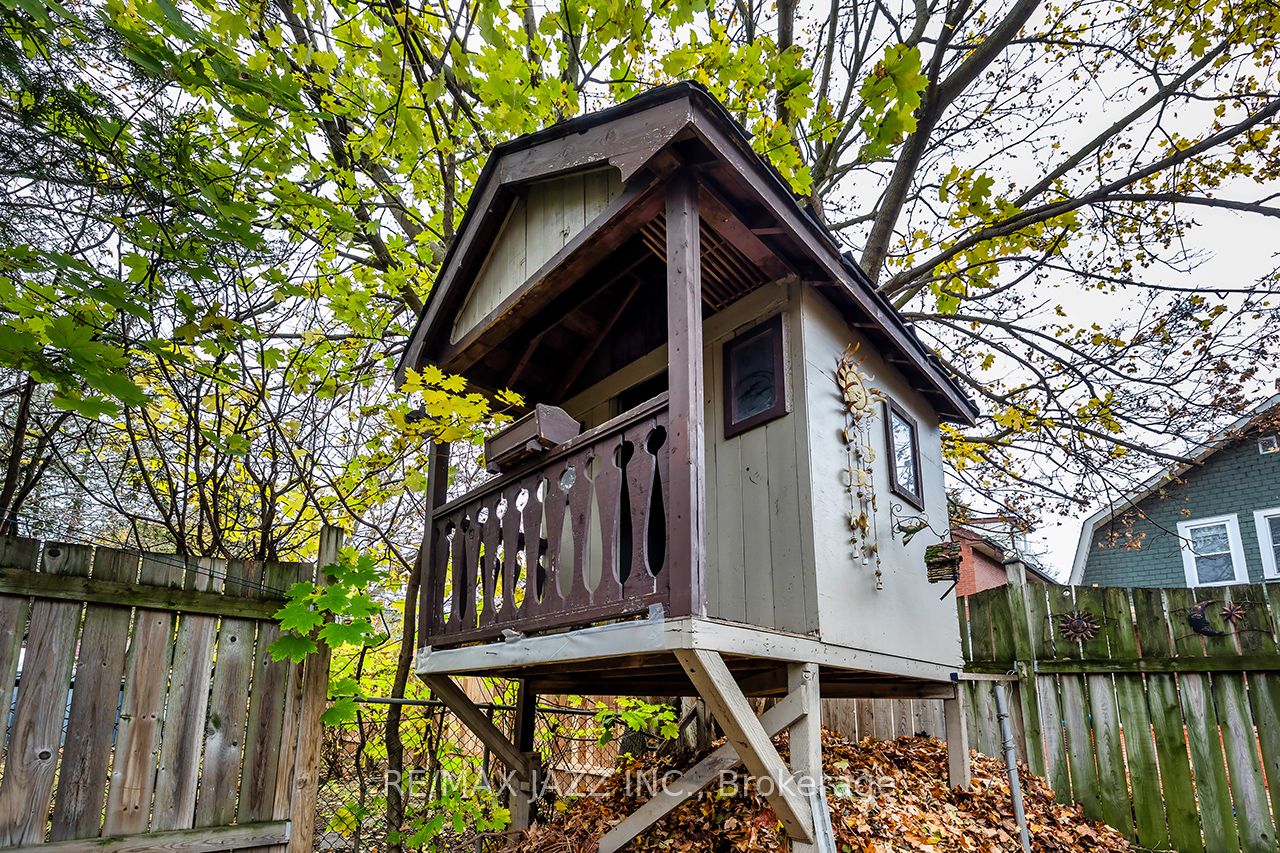 Photo 65 of 295 Athol Street E, Oshawa, Central — HOMEH