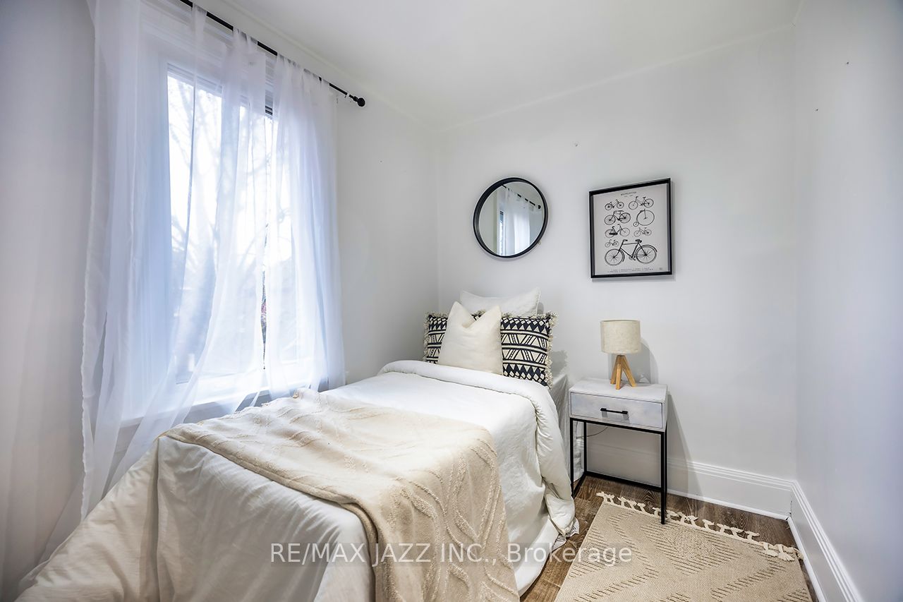 Photo 50 of 295 Athol Street E, Oshawa, Central — HOMEH