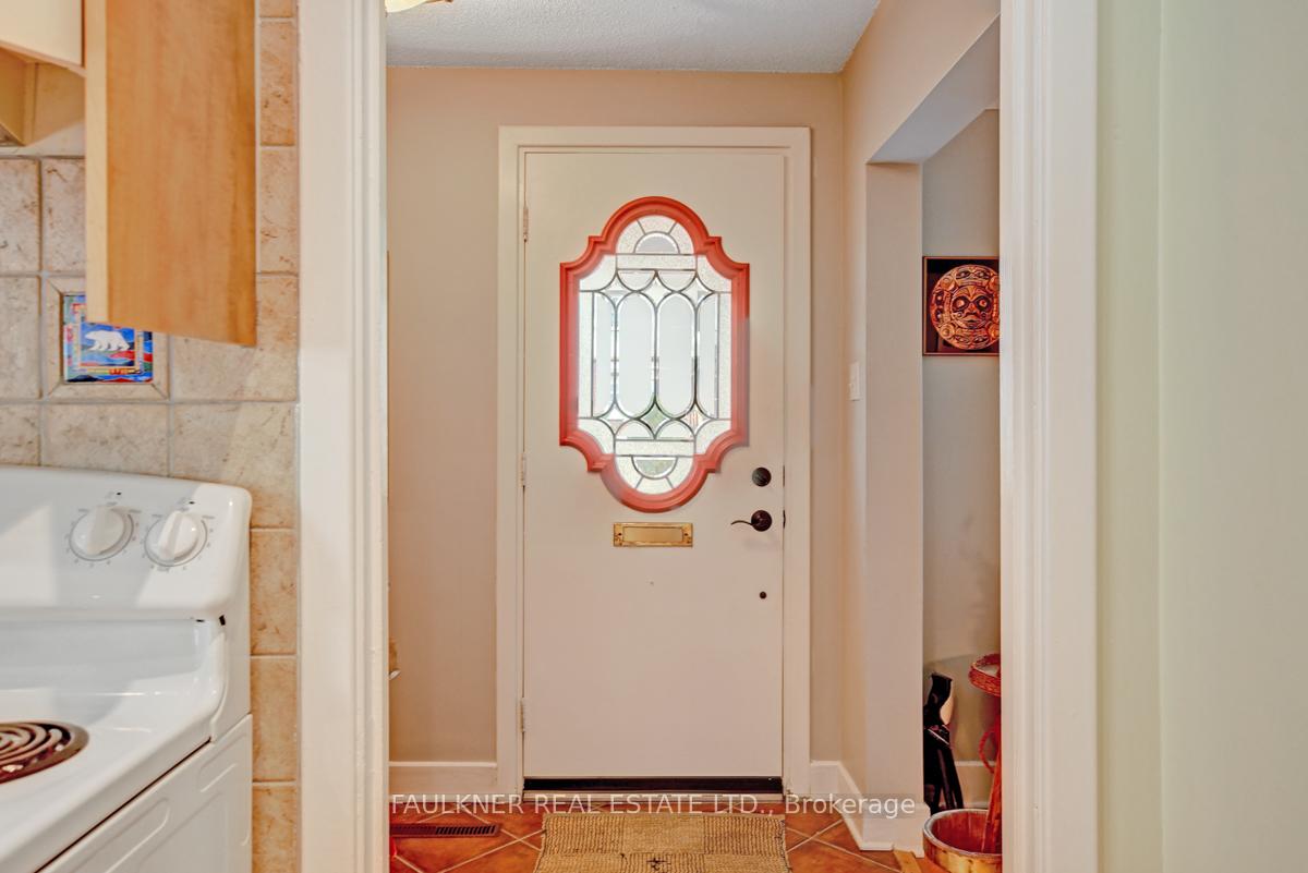 Photo 2 of 30 Grange Avenue W, Ottawa, Ottawa West — HOMEH