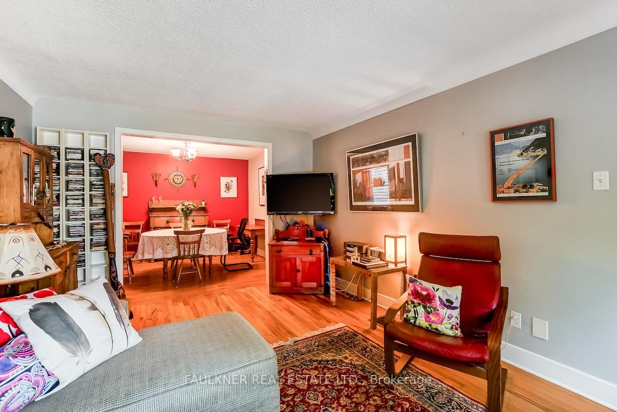 Photo 6 of 30 Grange Avenue W, Ottawa, Ottawa West — HOMEH
