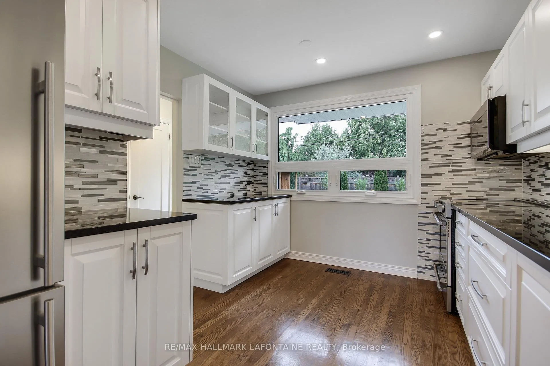 Photo 33 of 1809 Dorset Drive, Ottawa, Playfair Park — HOMEH