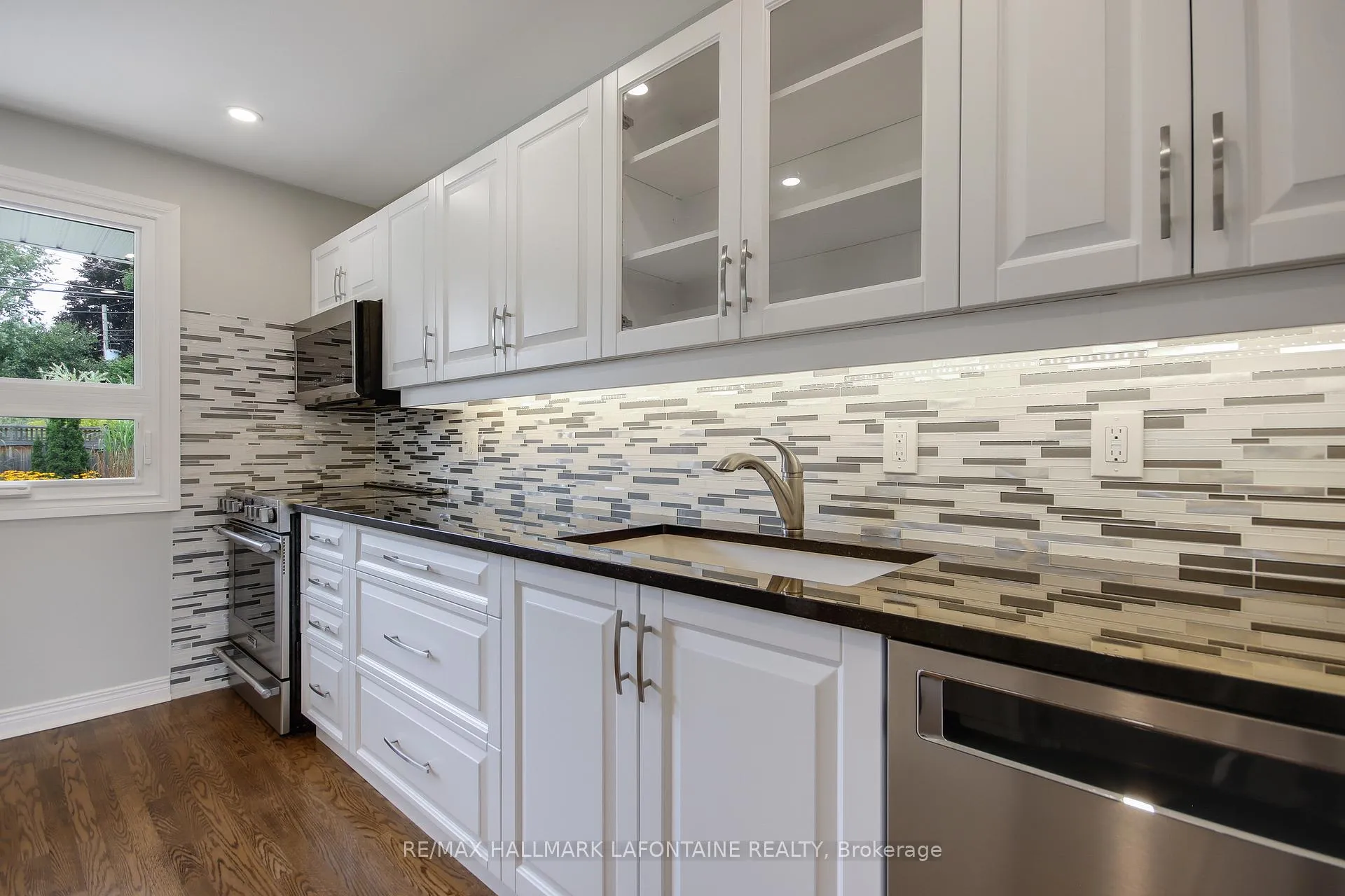 Photo 41 of 1809 Dorset Drive, Ottawa, Playfair Park — HOMEH