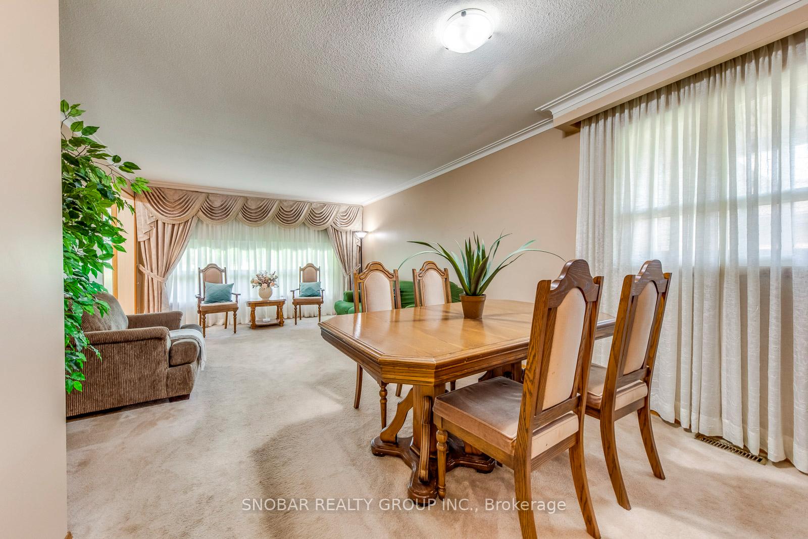 Photo 11 of 45 Willowridge Road, Etobicoke, Willowridge-Martingrove-Richview — HOMEH