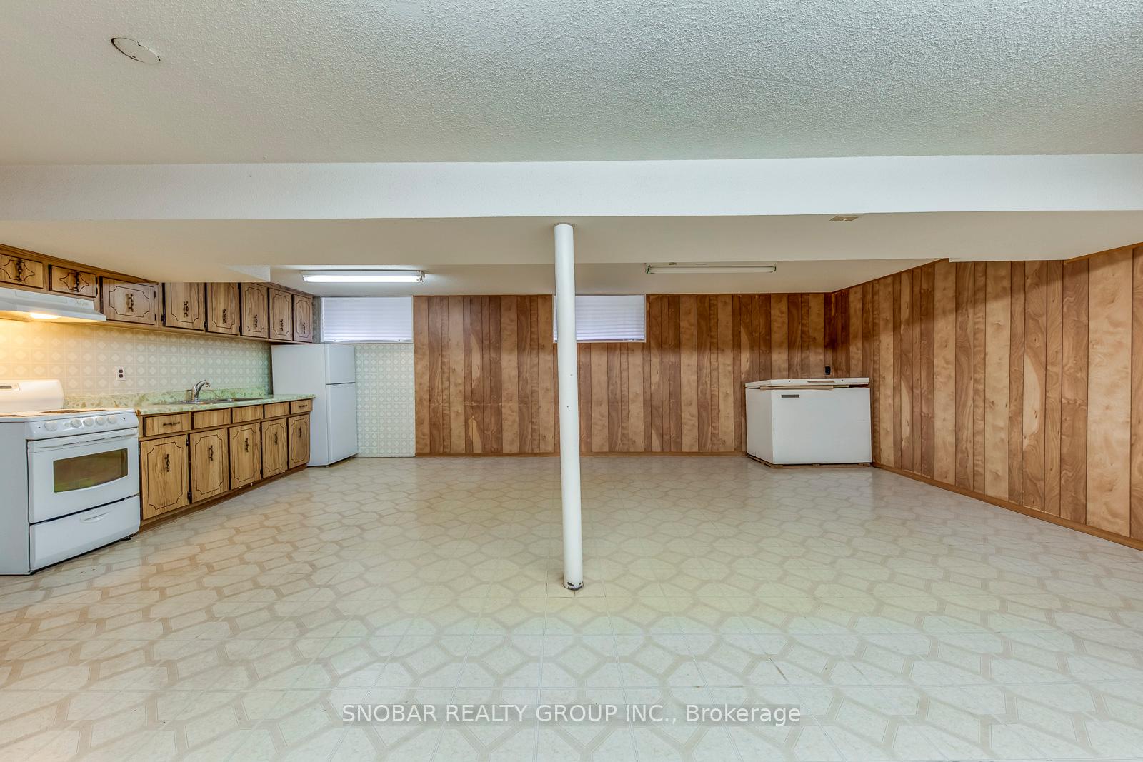 Photo 8 of 45 Willowridge Road, Etobicoke, Willowridge-Martingrove-Richview — HOMEH