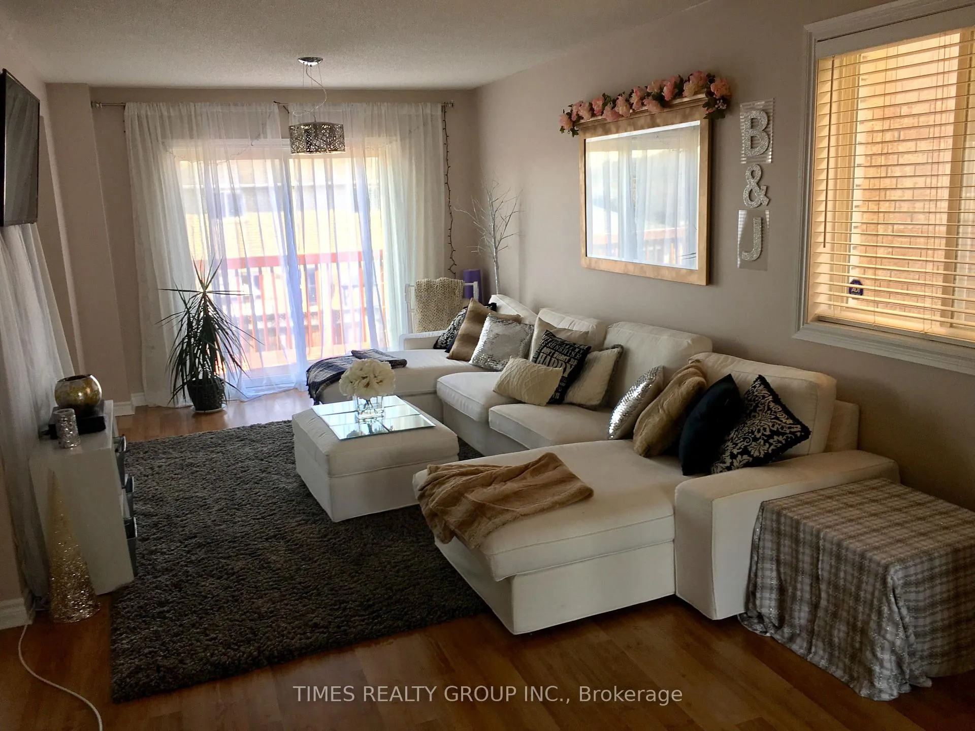 Photo 2 of 30 Claire Drive, Barrie, Painswick South — HOMEH