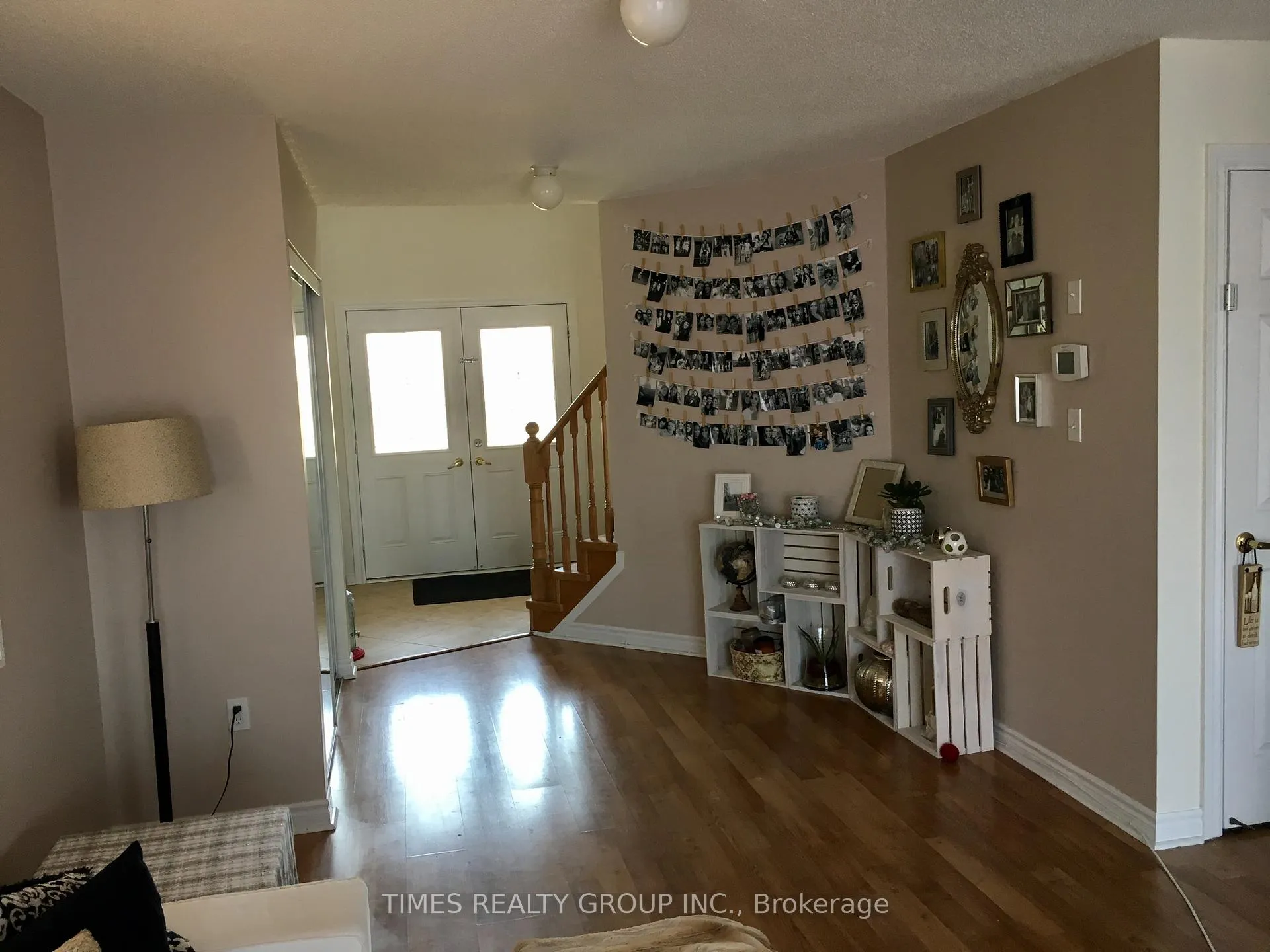 Photo 3 of 30 Claire Drive, Barrie, Painswick South — HOMEH