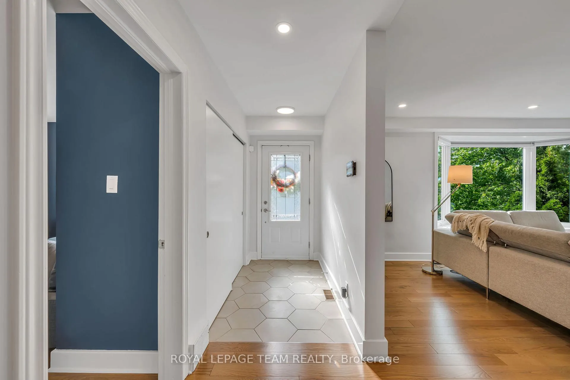 Photo 24 of 2233 Beaver Avenue, Ottawa, Alta Vista — HOMEH