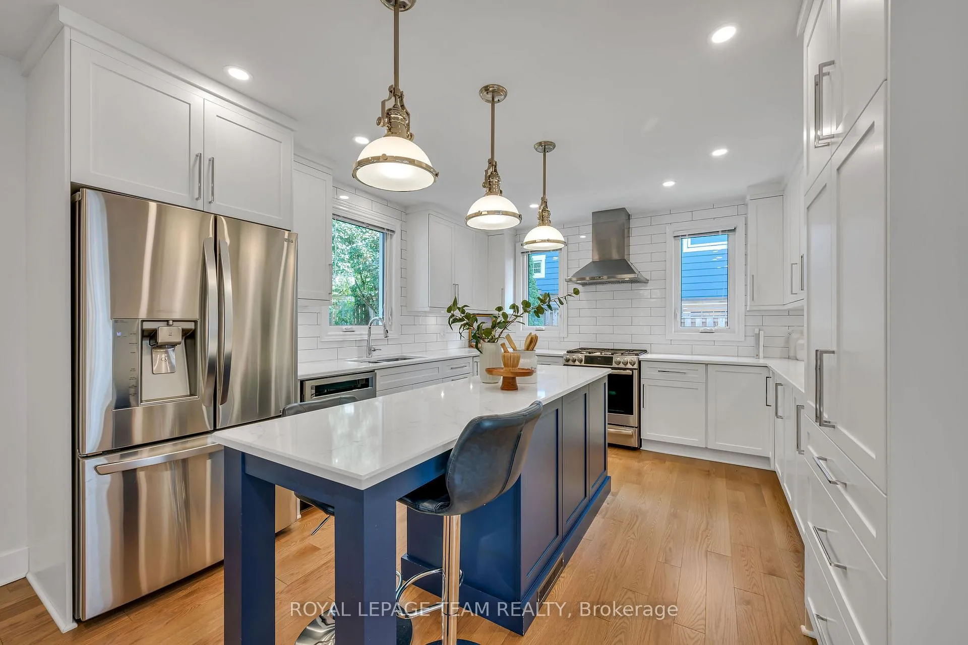 Photo 139 of 2233 Beaver Avenue, Ottawa, Alta Vista — HOMEH