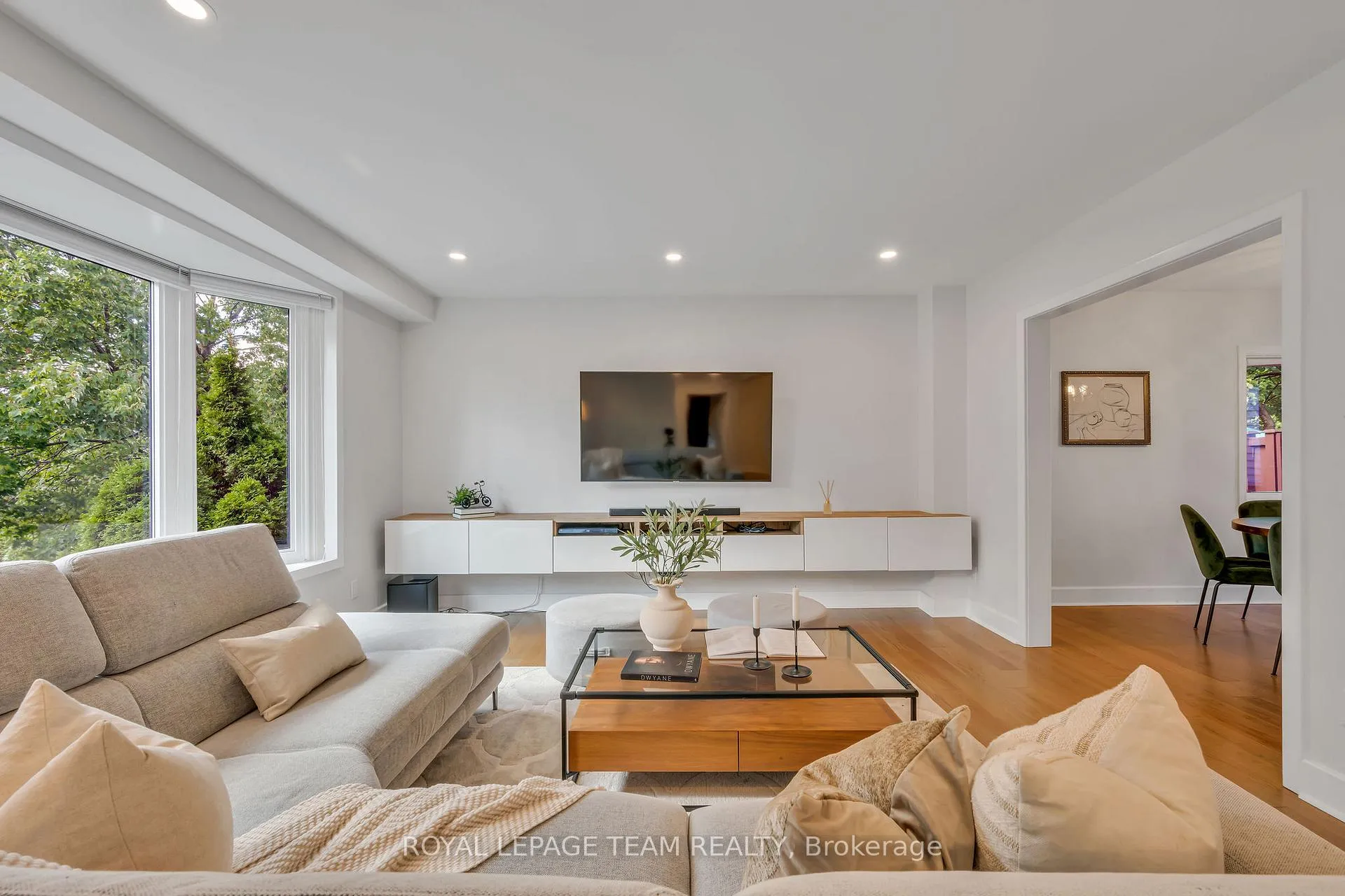 Photo 205 of 2233 Beaver Avenue, Ottawa, Alta Vista — HOMEH