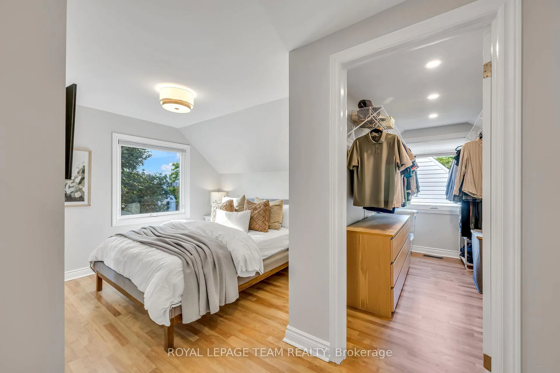 Photo 260 of 2233 Beaver Avenue, Ottawa, Alta Vista — HOMEH