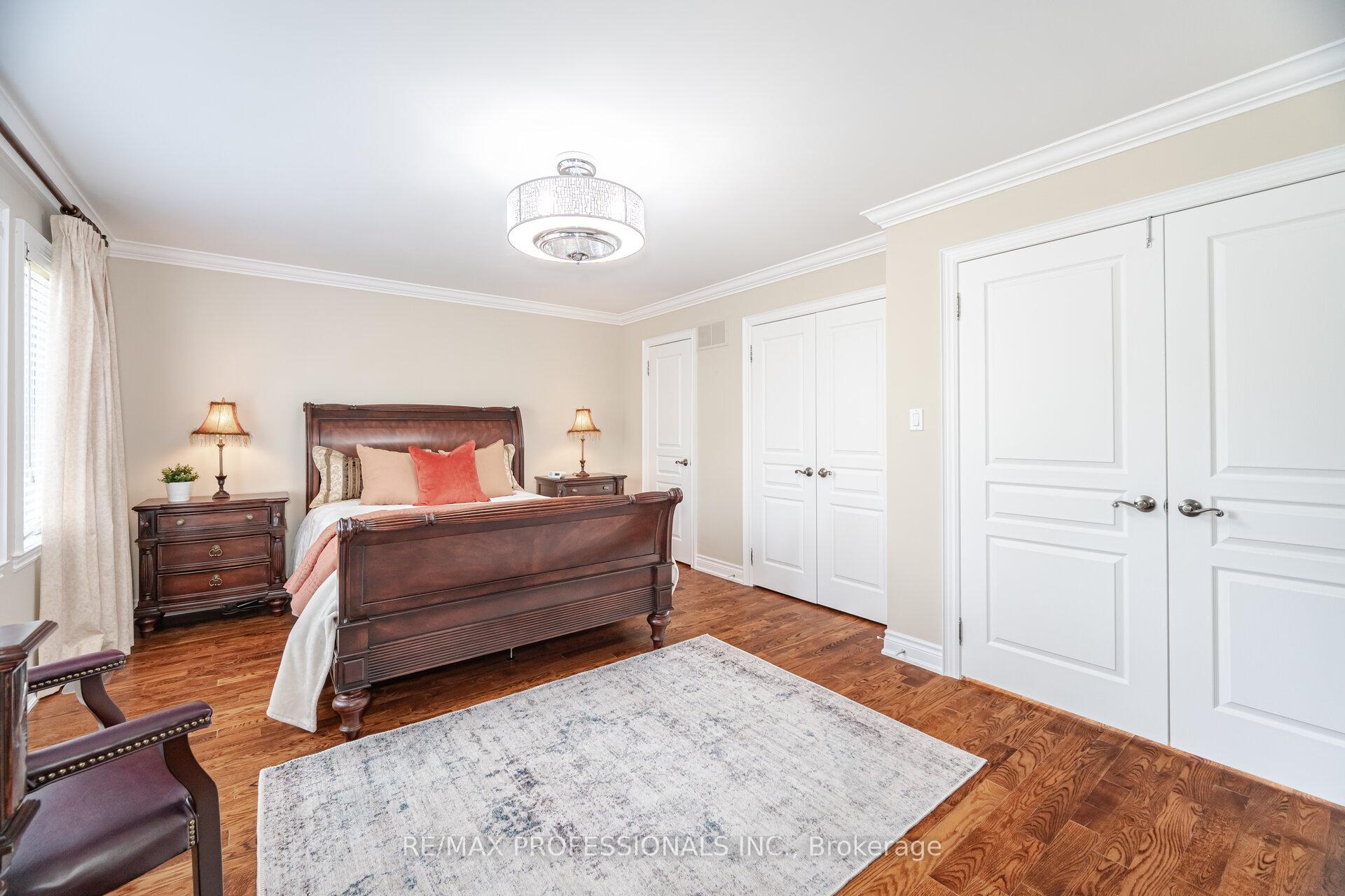 Photo 18 of 87 Lavington Drive, Etobicoke, Willowridge-Martingrove-Richview — HOMEH