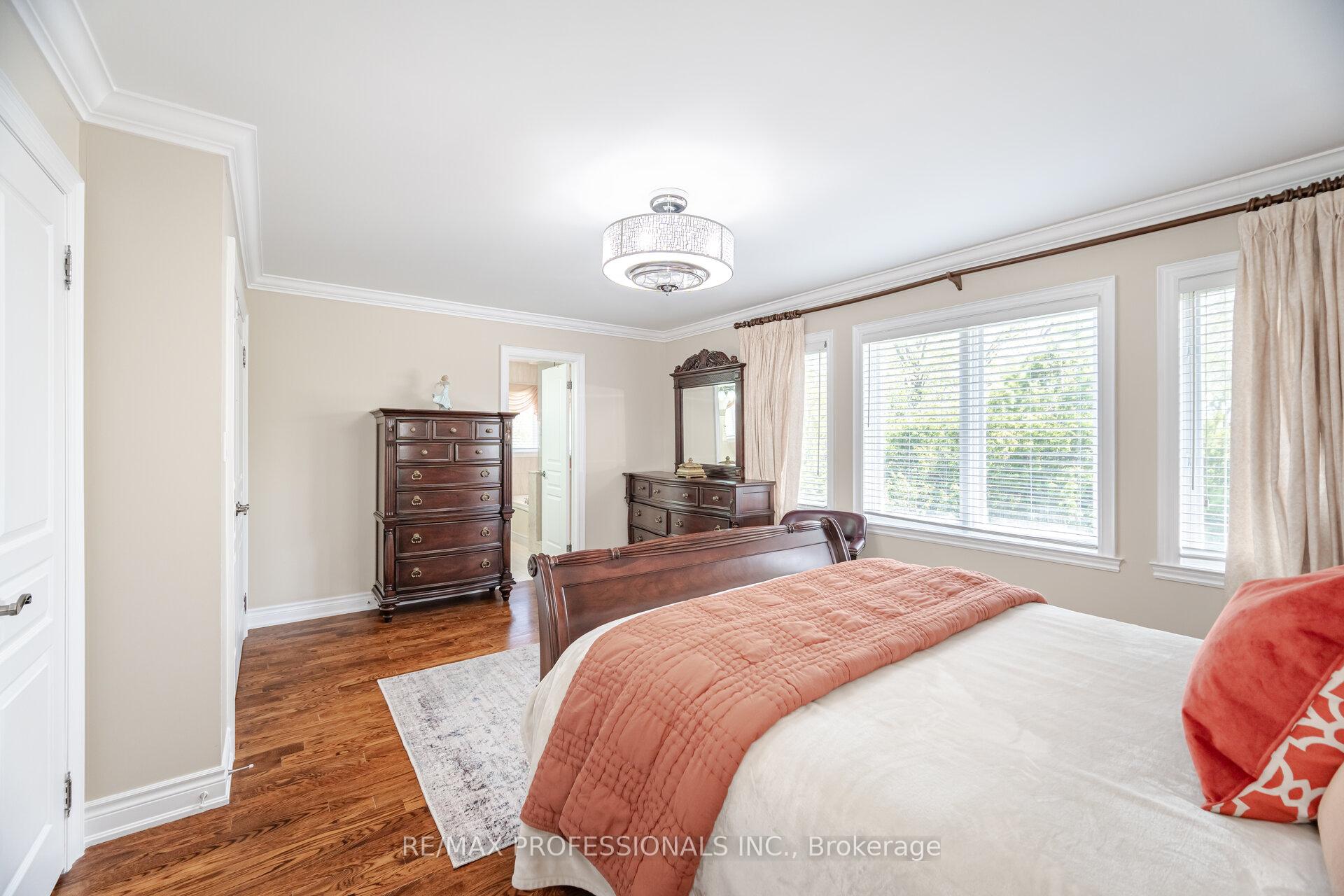 Photo 26 of 87 Lavington Drive, Etobicoke, Willowridge-Martingrove-Richview — HOMEH
