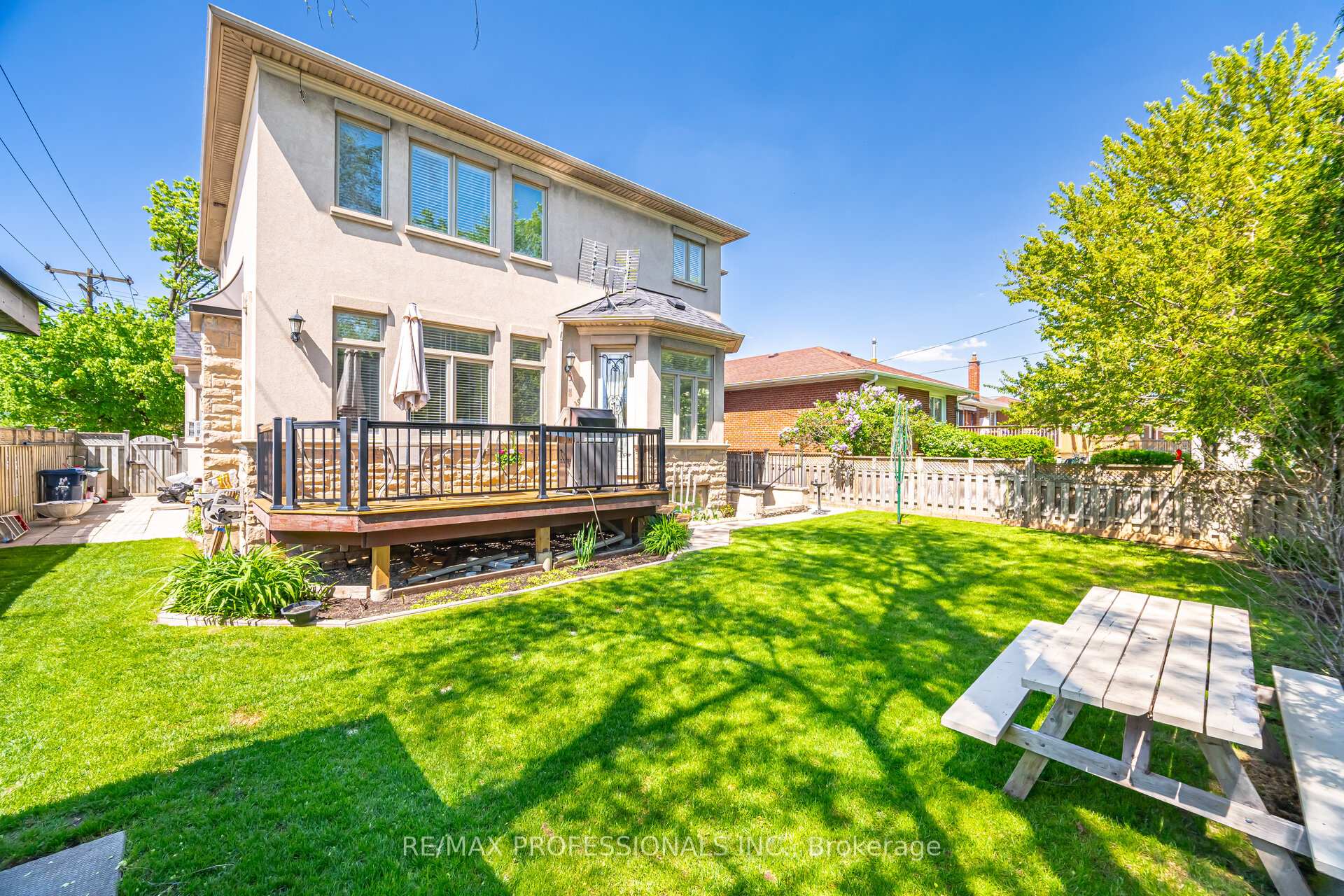 Photo 33 of 87 Lavington Drive, Etobicoke, Willowridge-Martingrove-Richview — HOMEH