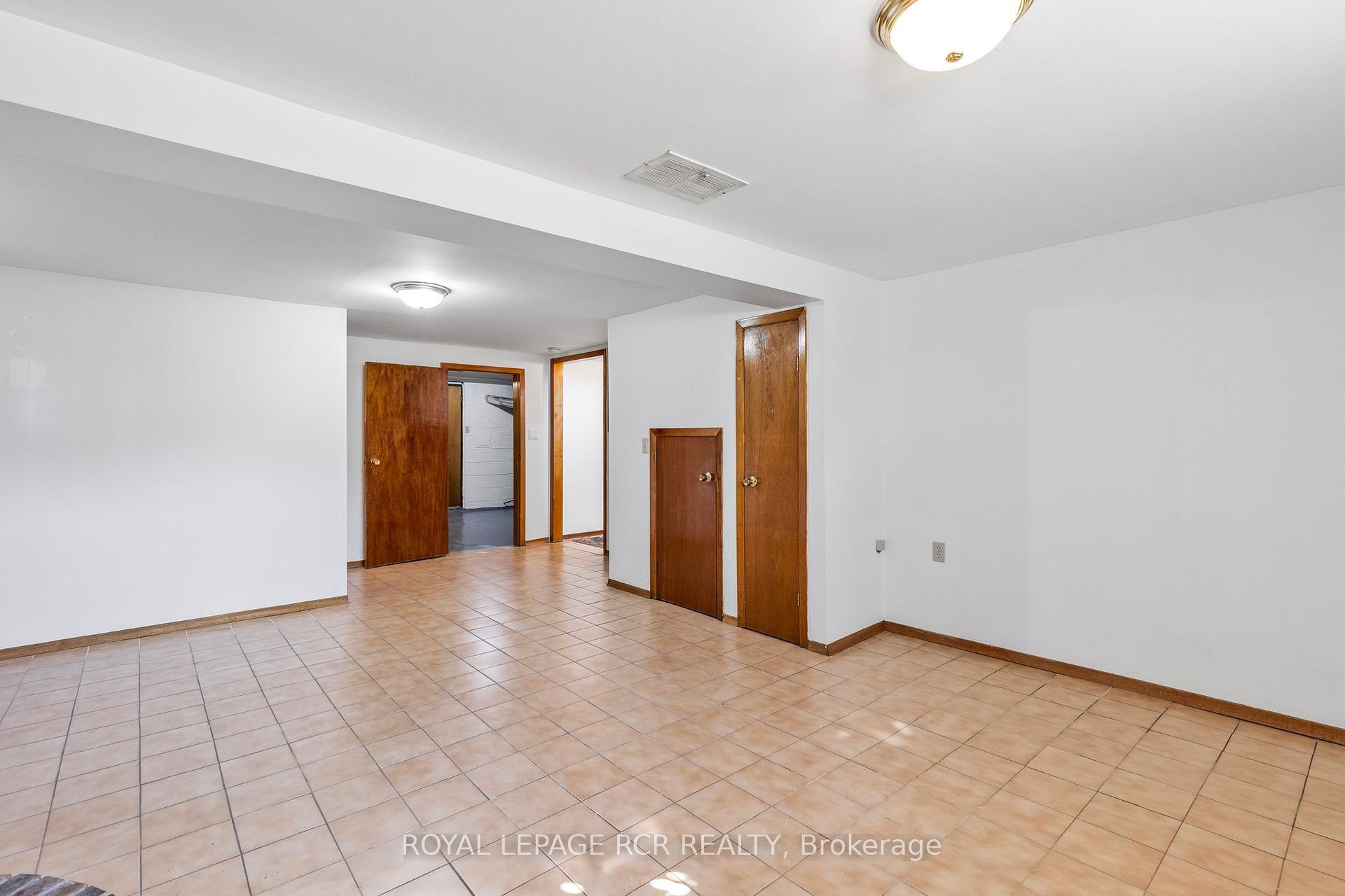 Photo 26 of 26 Ludstone Drive, Etobicoke, Willowridge-Martingrove-Richview — HOMEH