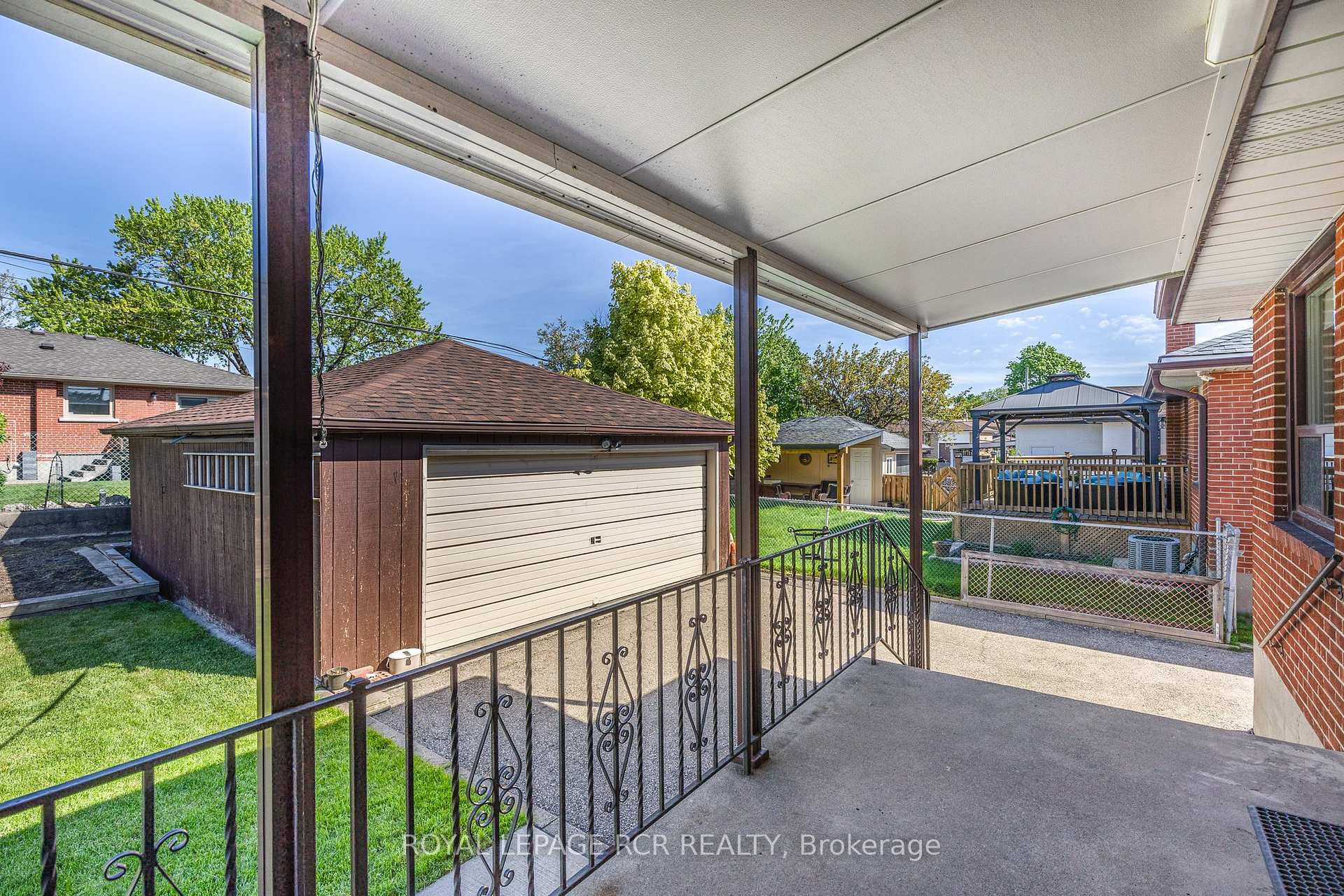 Photo 48 of 26 Ludstone Drive, Etobicoke, Willowridge-Martingrove-Richview — HOMEH