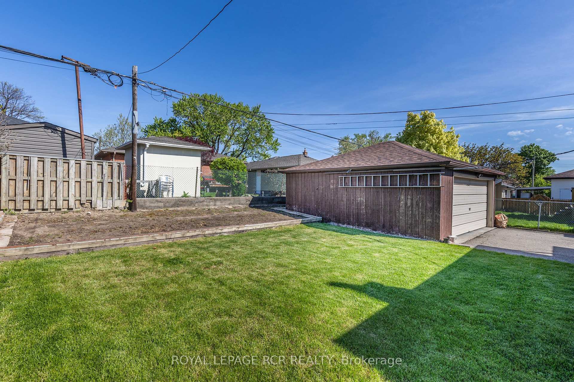 Photo 38 of 26 Ludstone Drive, Etobicoke, Willowridge-Martingrove-Richview — HOMEH