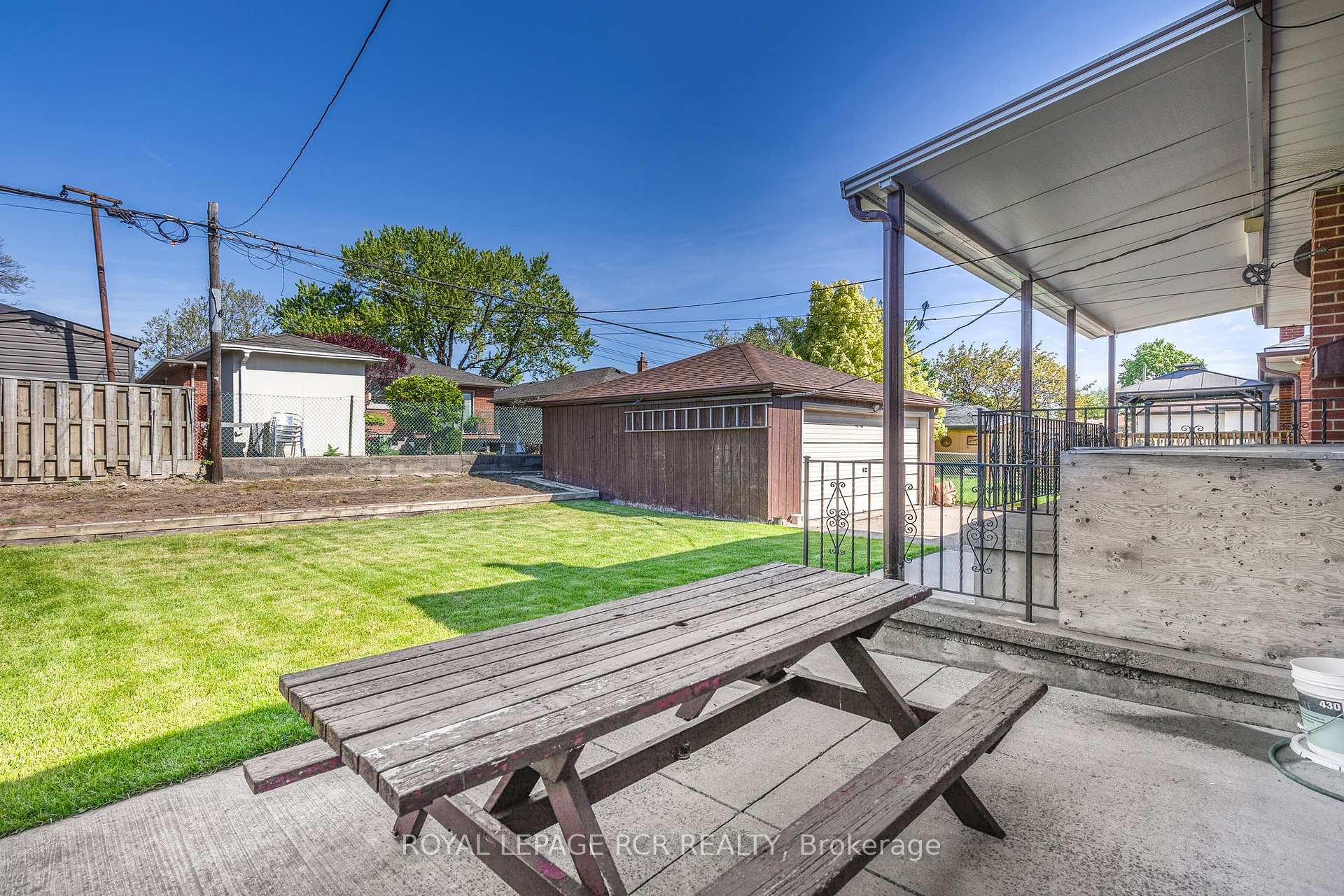 Photo 36 of 26 Ludstone Drive, Etobicoke, Willowridge-Martingrove-Richview — HOMEH