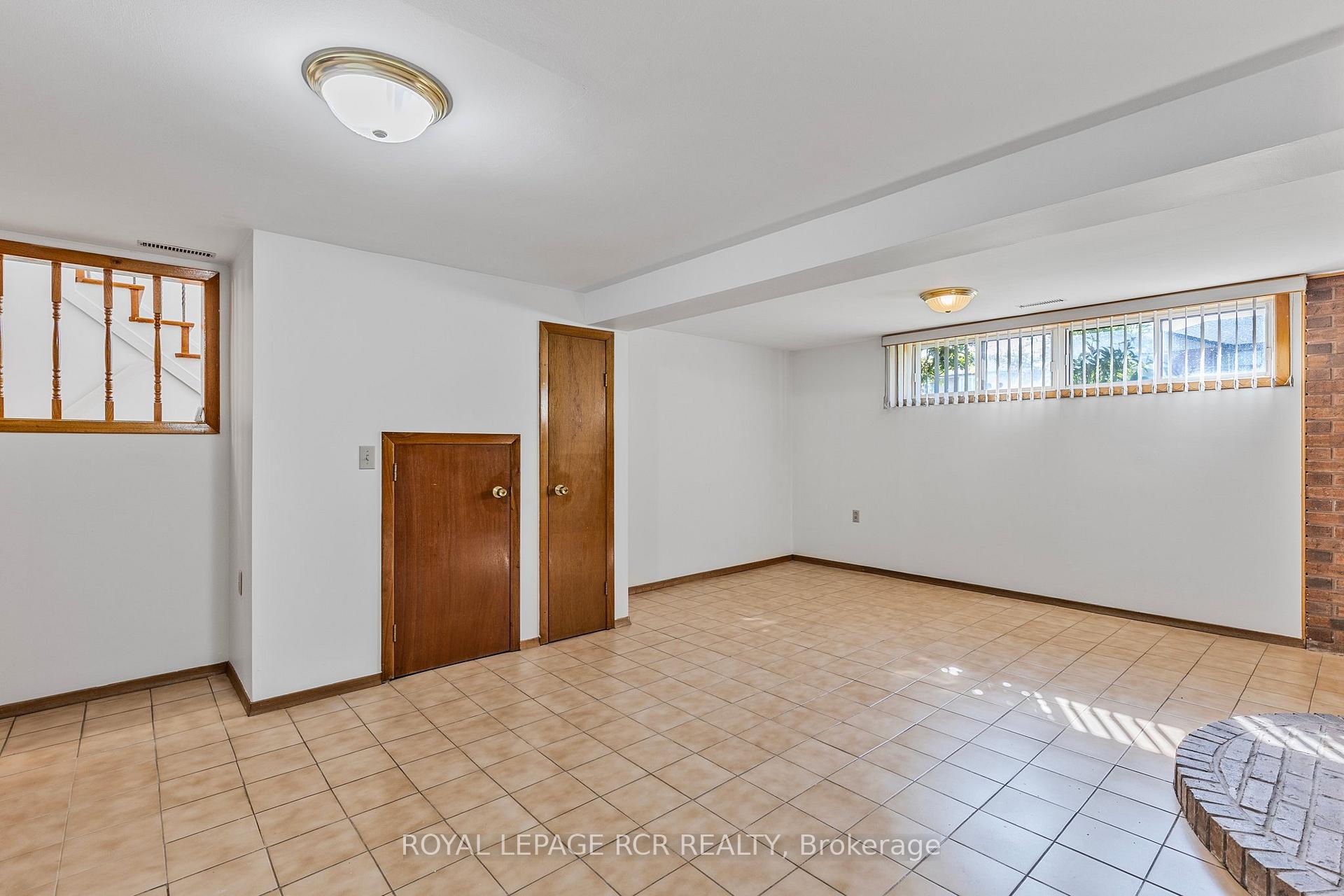 Photo 50 of 26 Ludstone Drive, Etobicoke, Willowridge-Martingrove-Richview — HOMEH