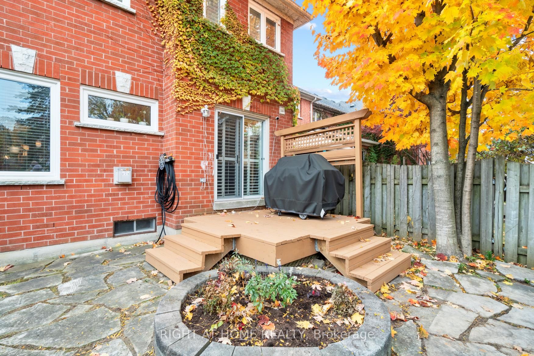Photo 67 of 65 Zachary Place, Whitby, Brooklin — HOMEH