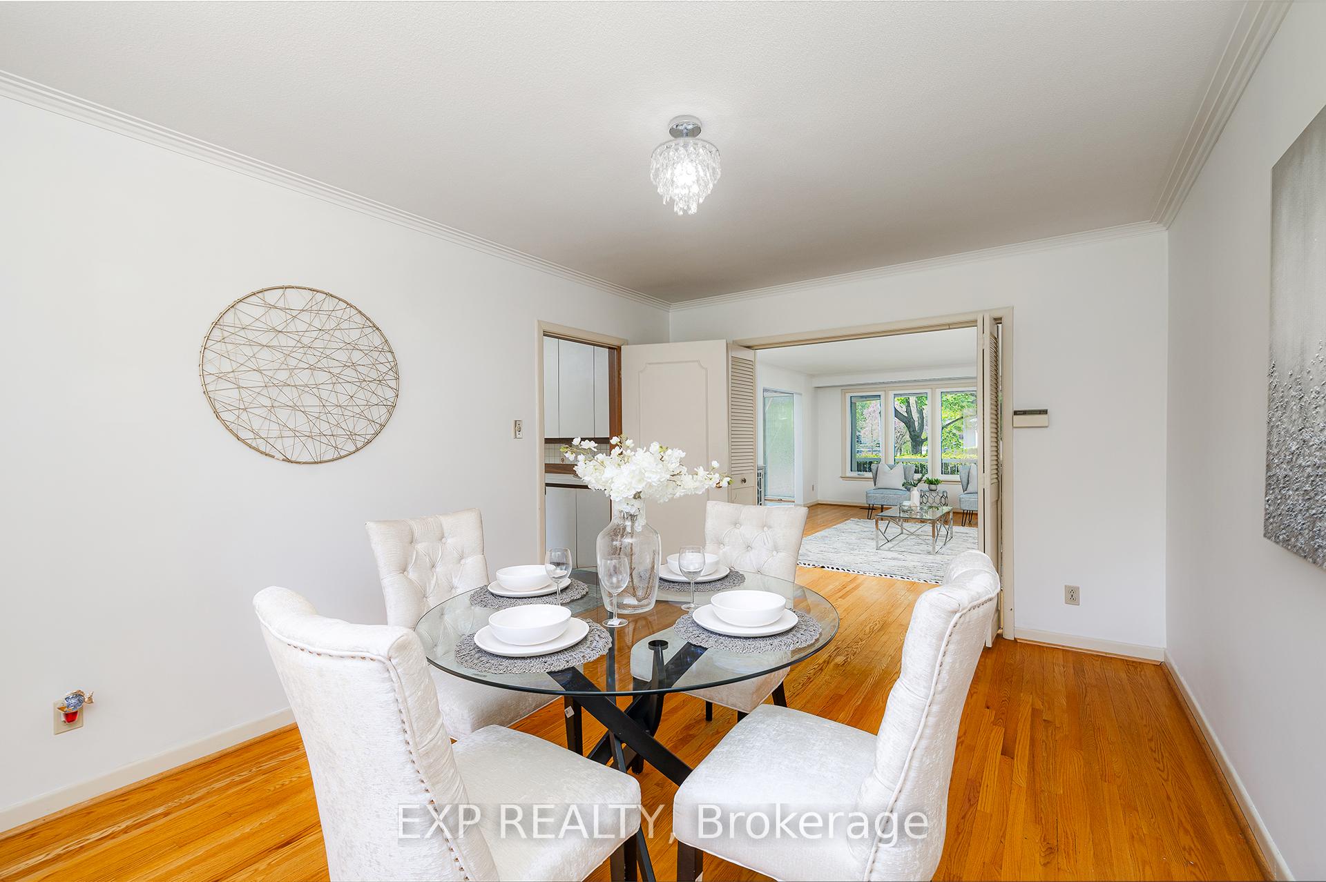 Photo 6 of 69 Pettit Drive, Etobicoke, Willowridge-Martingrove-Richview — HOMEH