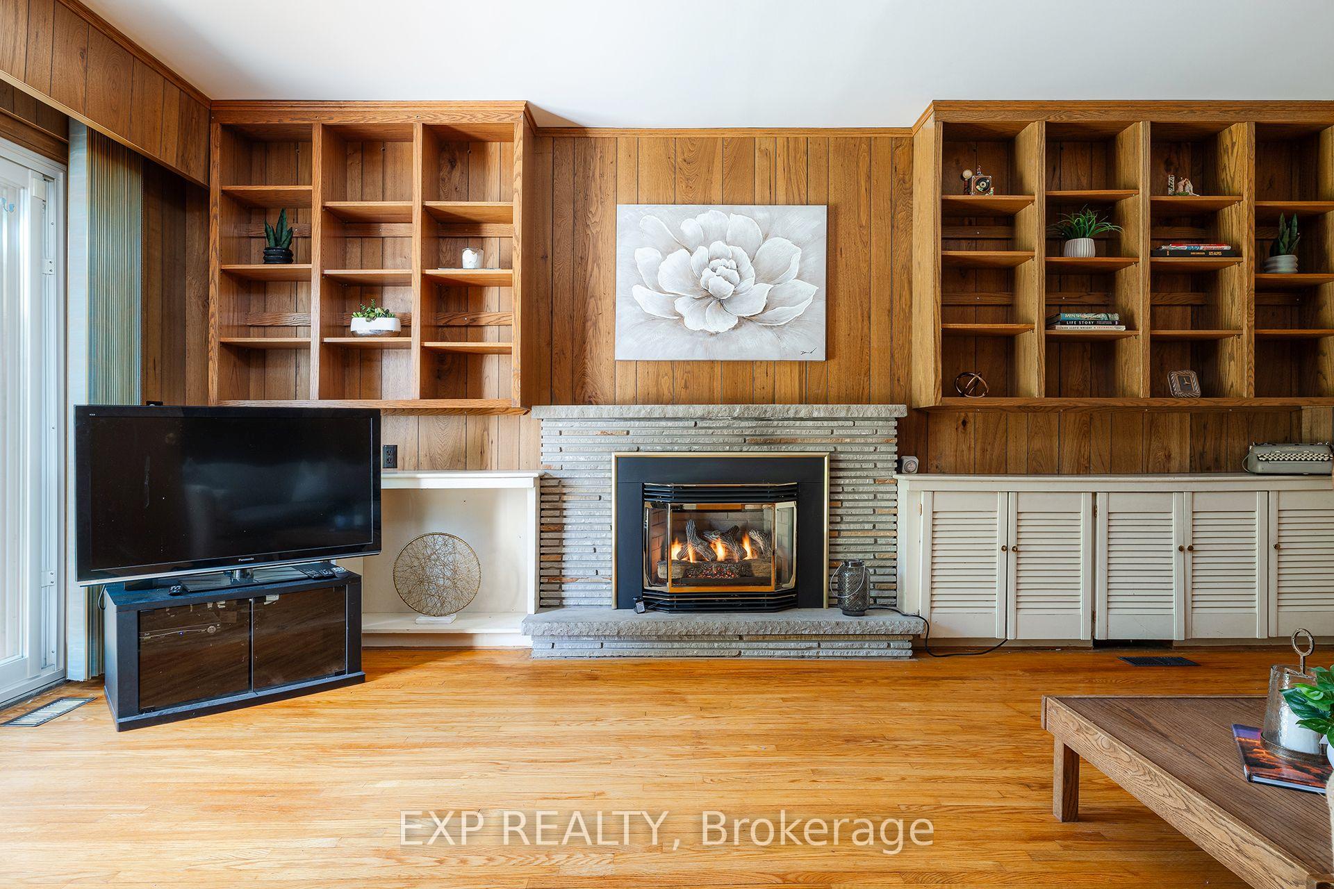 Photo 12 of 69 Pettit Drive, Etobicoke, Willowridge-Martingrove-Richview — HOMEH