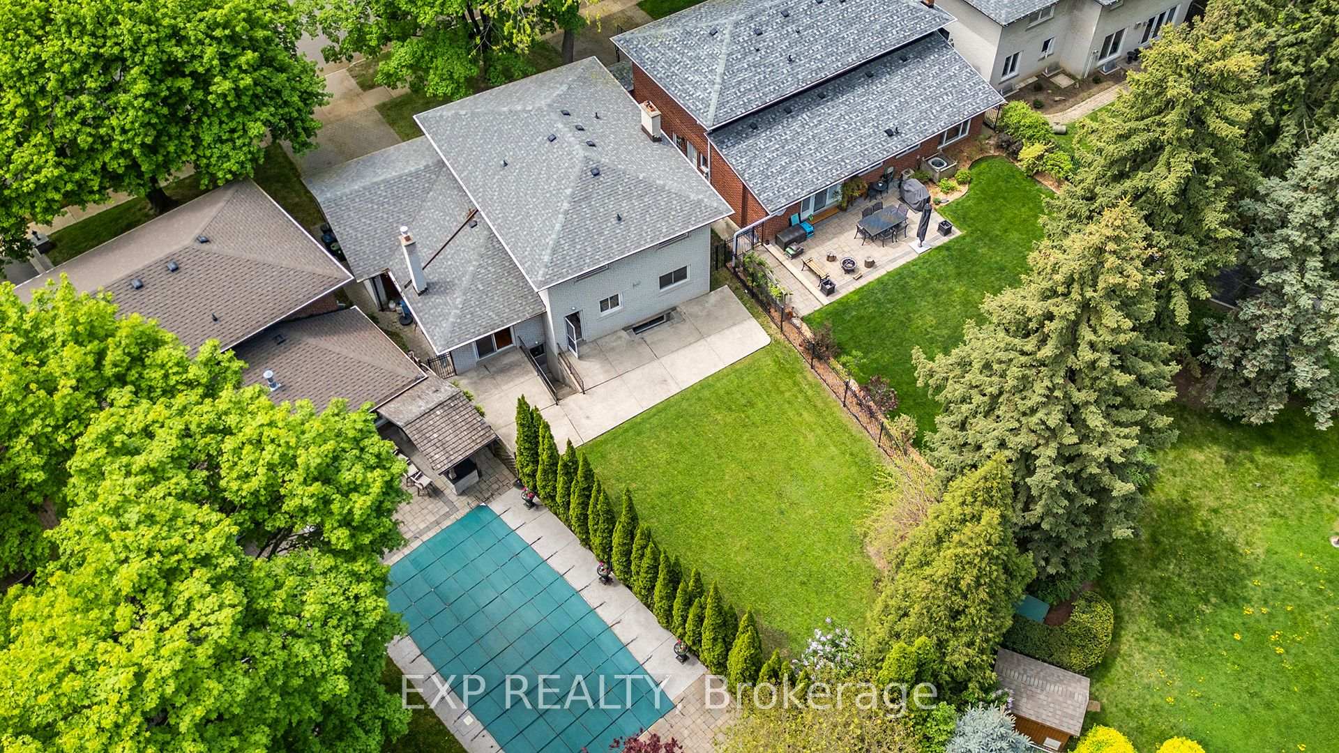 Photo 31 of 69 Pettit Drive, Etobicoke, Willowridge-Martingrove-Richview — HOMEH