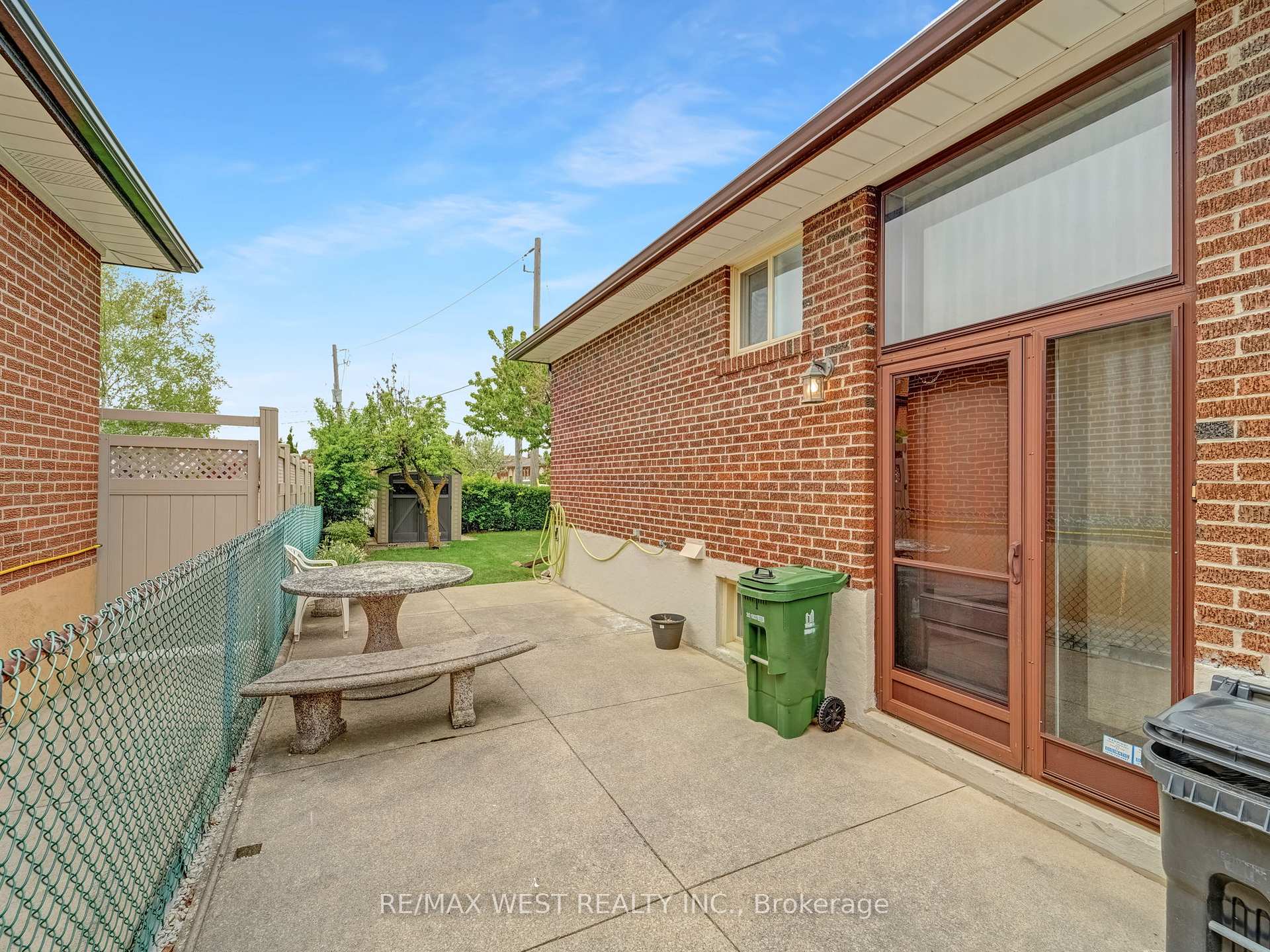 Photo 33 of 40 Windsor Road, Etobicoke, Kingsview Village-The Westway — HOMEH