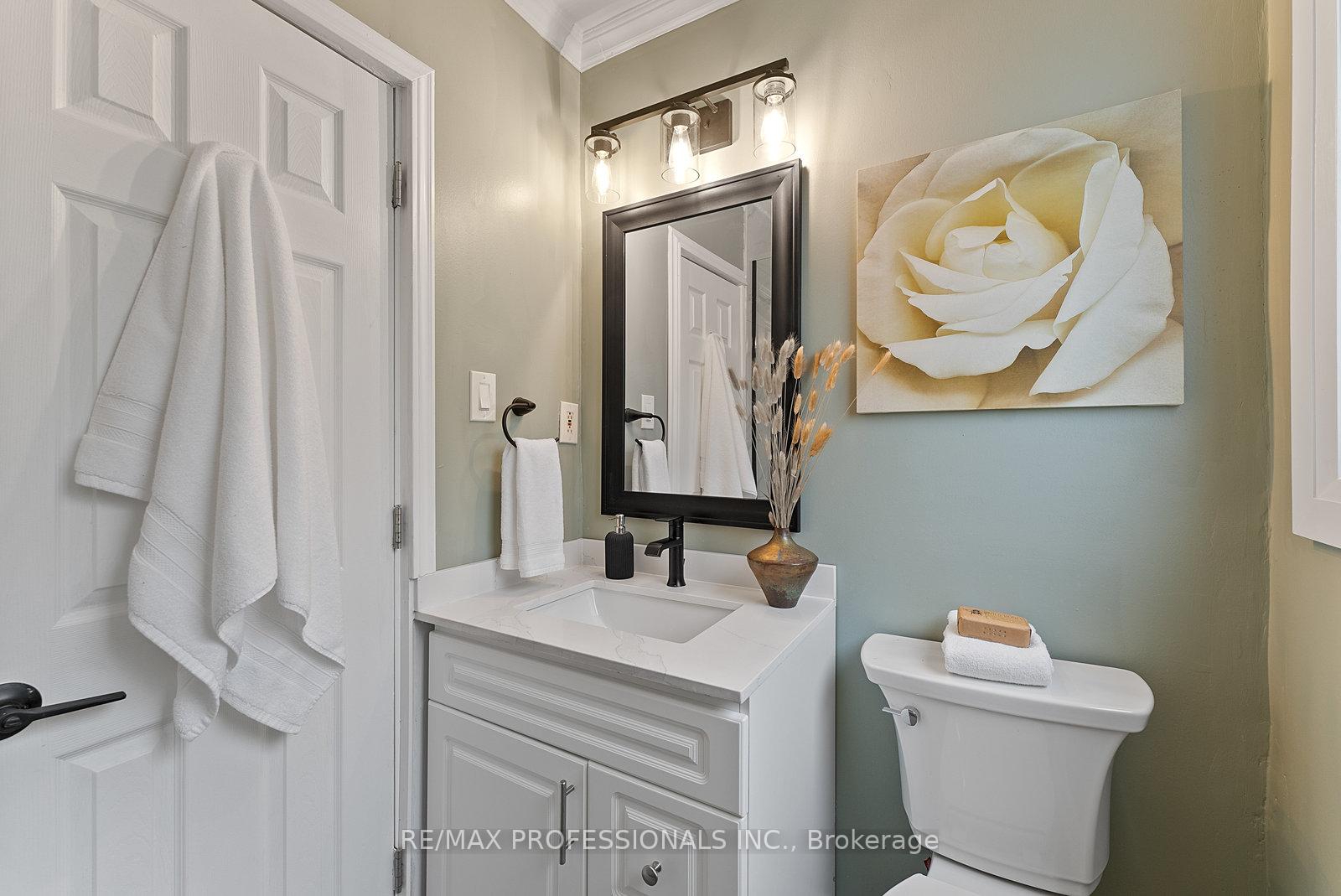 Photo 27 of 18 Lavington Drive, Etobicoke, Willowridge-Martingrove-Richview — HOMEH