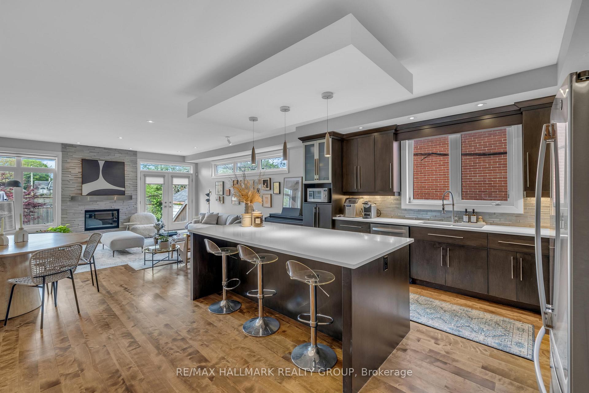 Photo 4 of Unit A, 206 Holland Avenue, Ottawa, Ottawa West — HOMEH