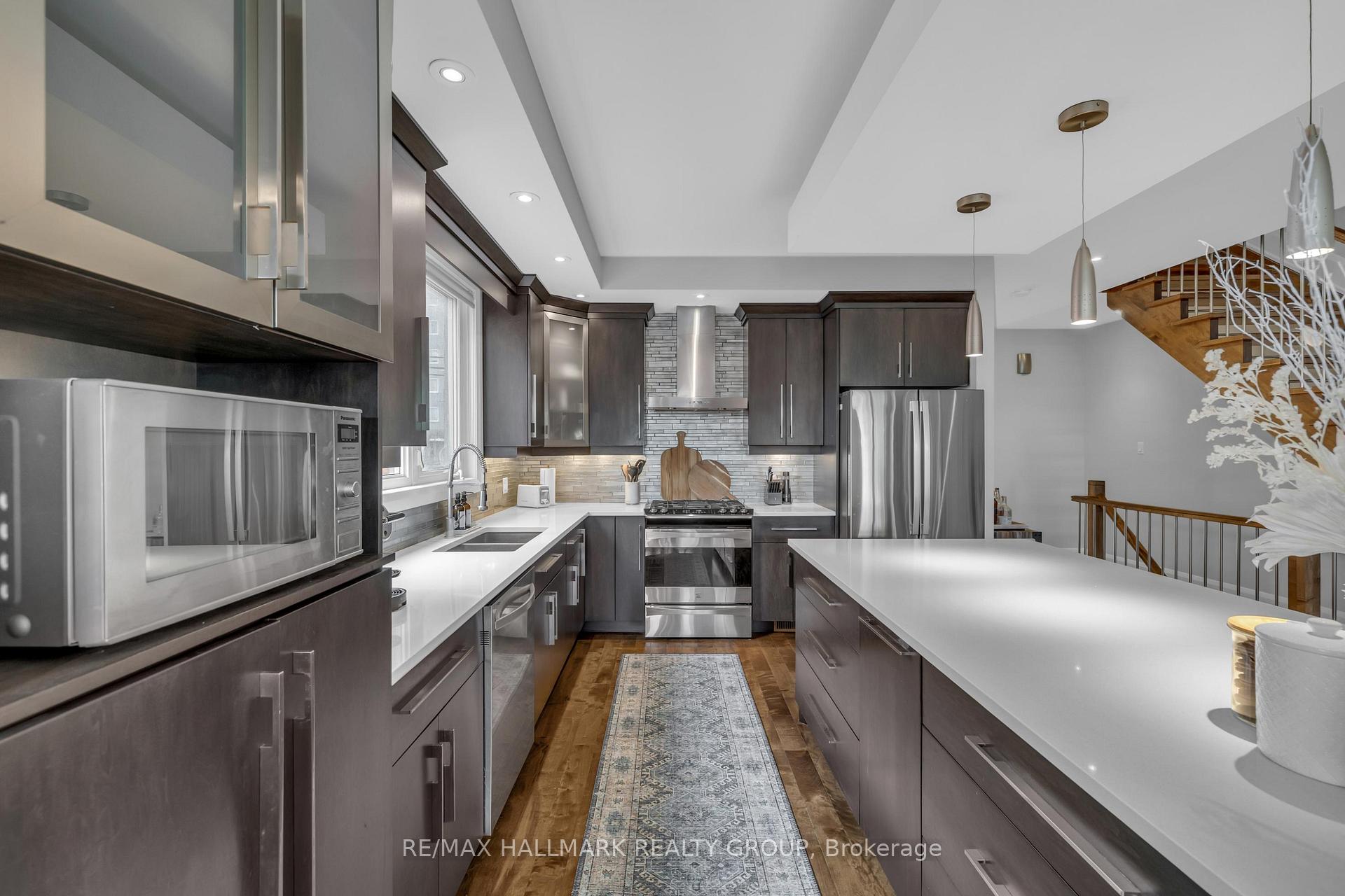 Photo 7 of Unit A, 206 Holland Avenue, Ottawa, Ottawa West — HOMEH