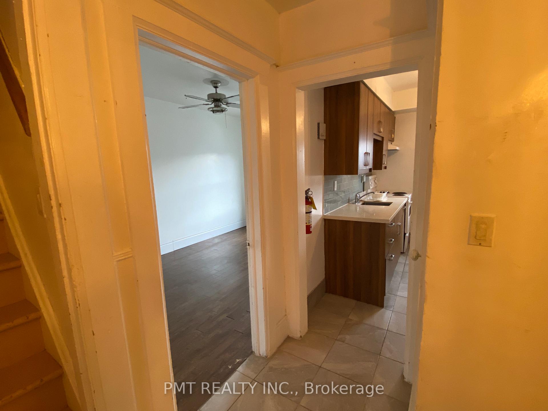 Photo 4 of Unit 02, 636 Manning Avenue, Toronto, Palmerston-Little Italy — HOMEH