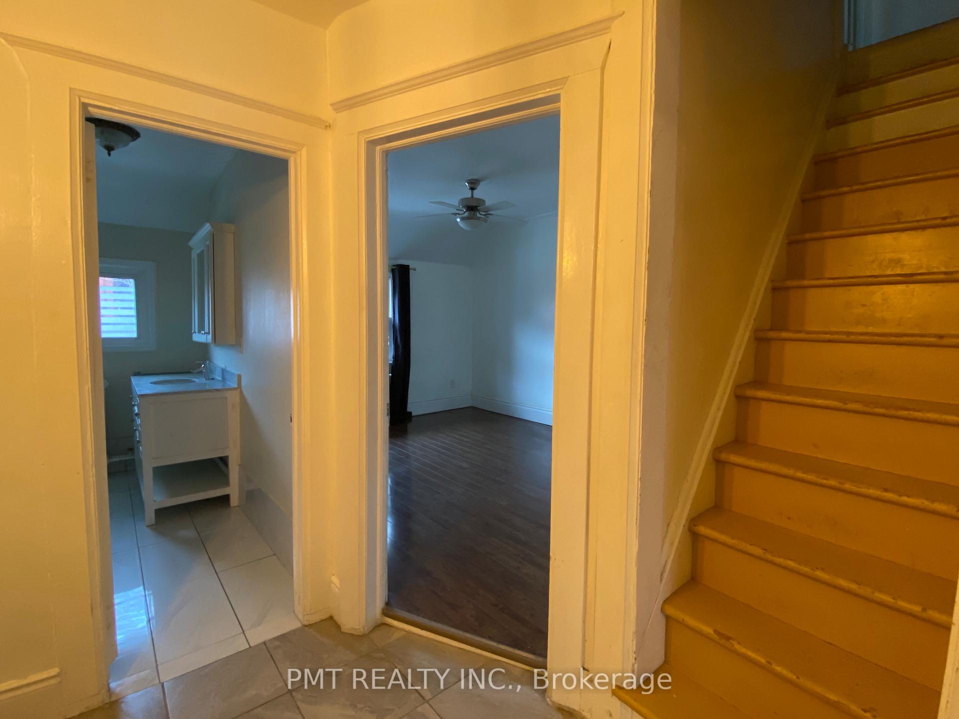 Photo 6 of Unit 02, 636 Manning Avenue, Toronto, Palmerston-Little Italy — HOMEH