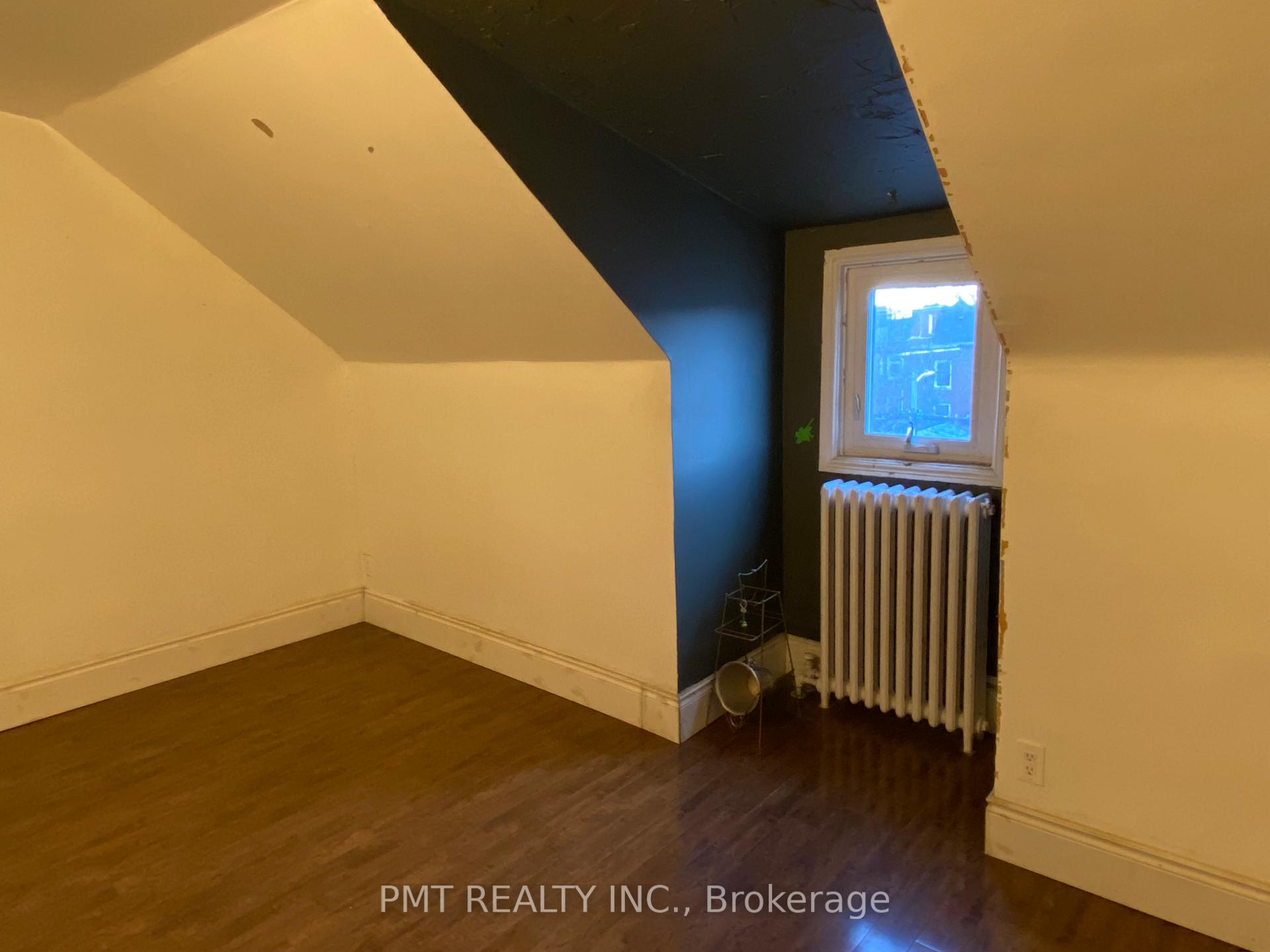 Photo 16 of Unit 02, 636 Manning Avenue, Toronto, Palmerston-Little Italy — HOMEH
