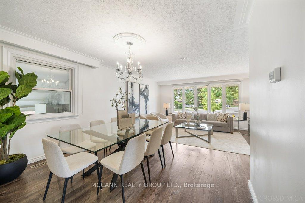 Photo 11 of 7 Carswell Place, Etobicoke, Willowridge-Martingrove-Richview — HOMEH