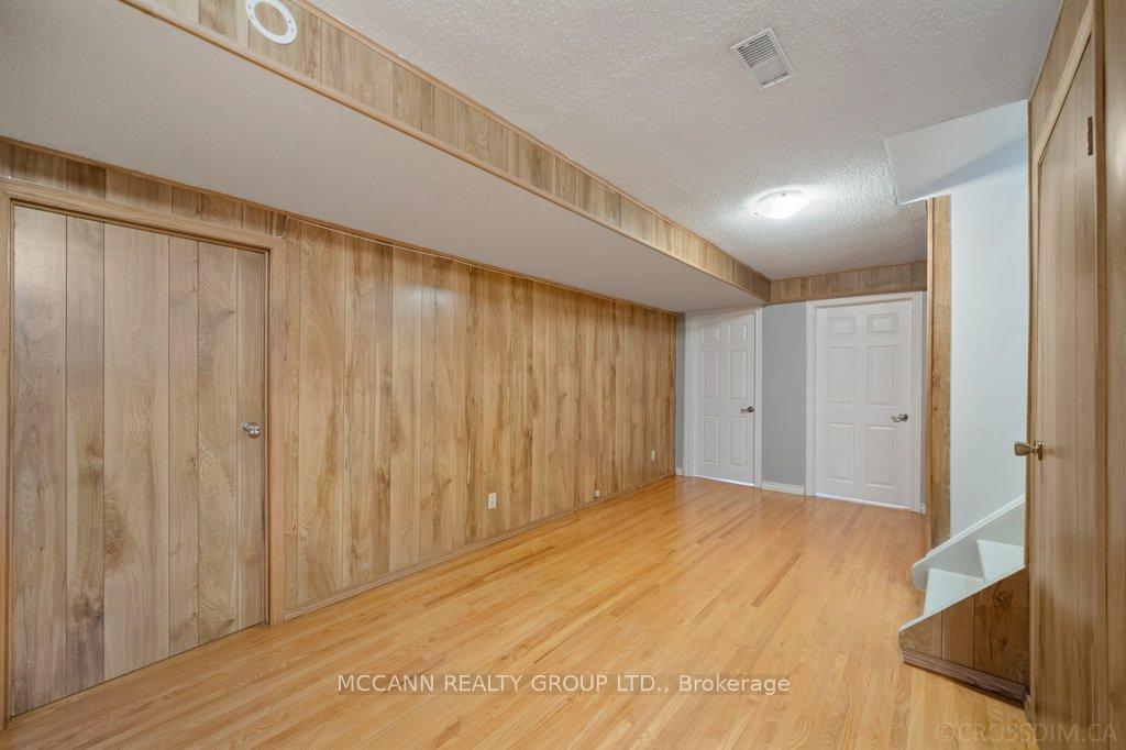 Photo 26 of 7 Carswell Place, Etobicoke, Willowridge-Martingrove-Richview — HOMEH