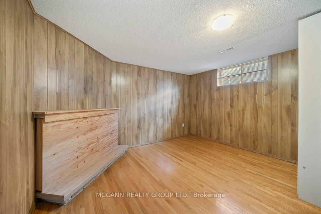 Photo 27 of 7 Carswell Place, Etobicoke, Willowridge-Martingrove-Richview — HOMEH