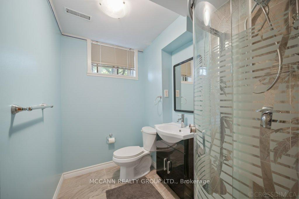 Photo 29 of 7 Carswell Place, Etobicoke, Willowridge-Martingrove-Richview — HOMEH