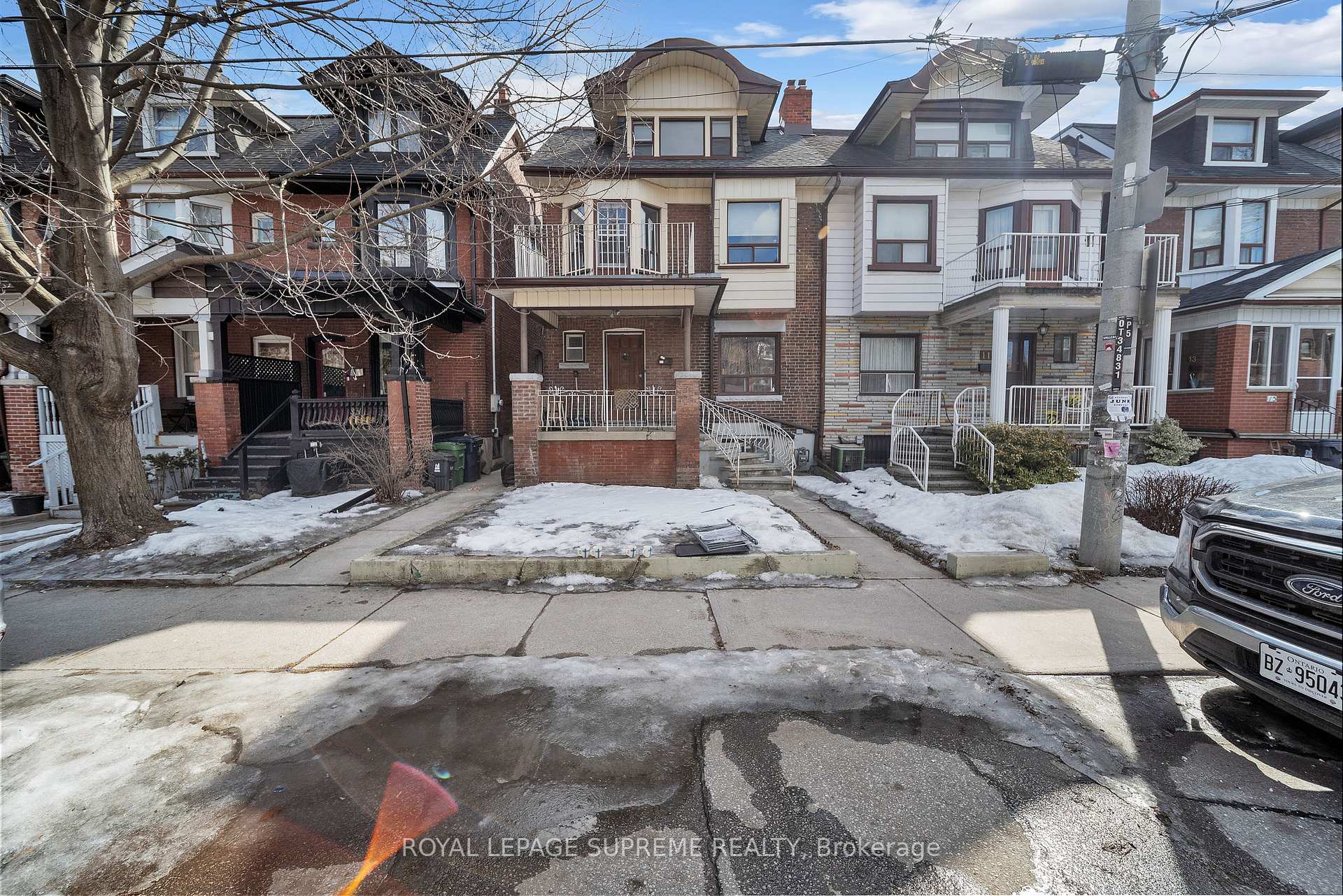 Photo 1 of 9 Rusholme Park Crescent, Toronto, Little Portugal — HOMEH