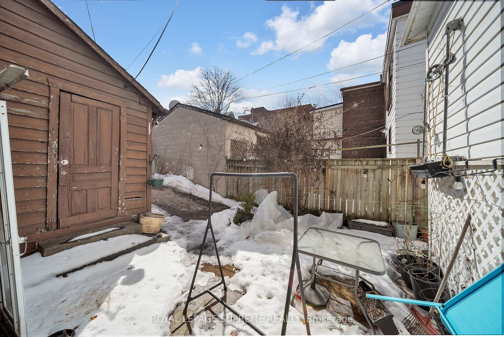 Photo 6 of 9 Rusholme Park Crescent, Toronto, Little Portugal — HOMEH